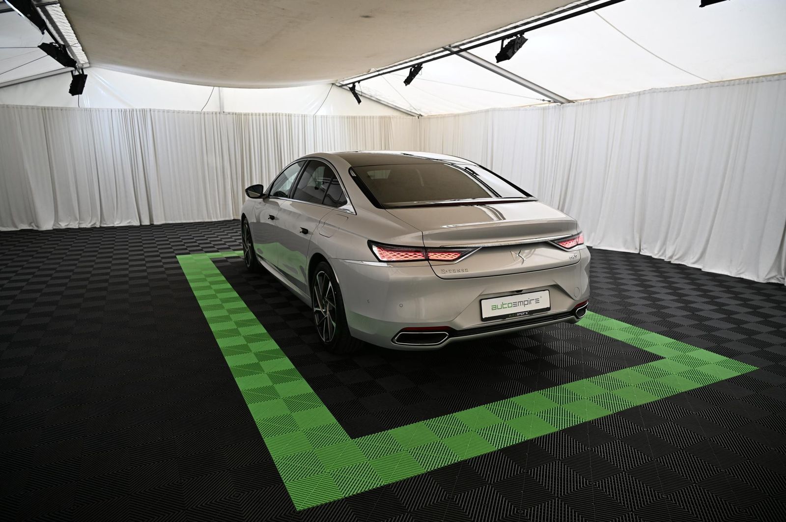 DS Automobiles DS9 1.6 E-Tense 250 RIVOLI+ UVP 68.000 EUR