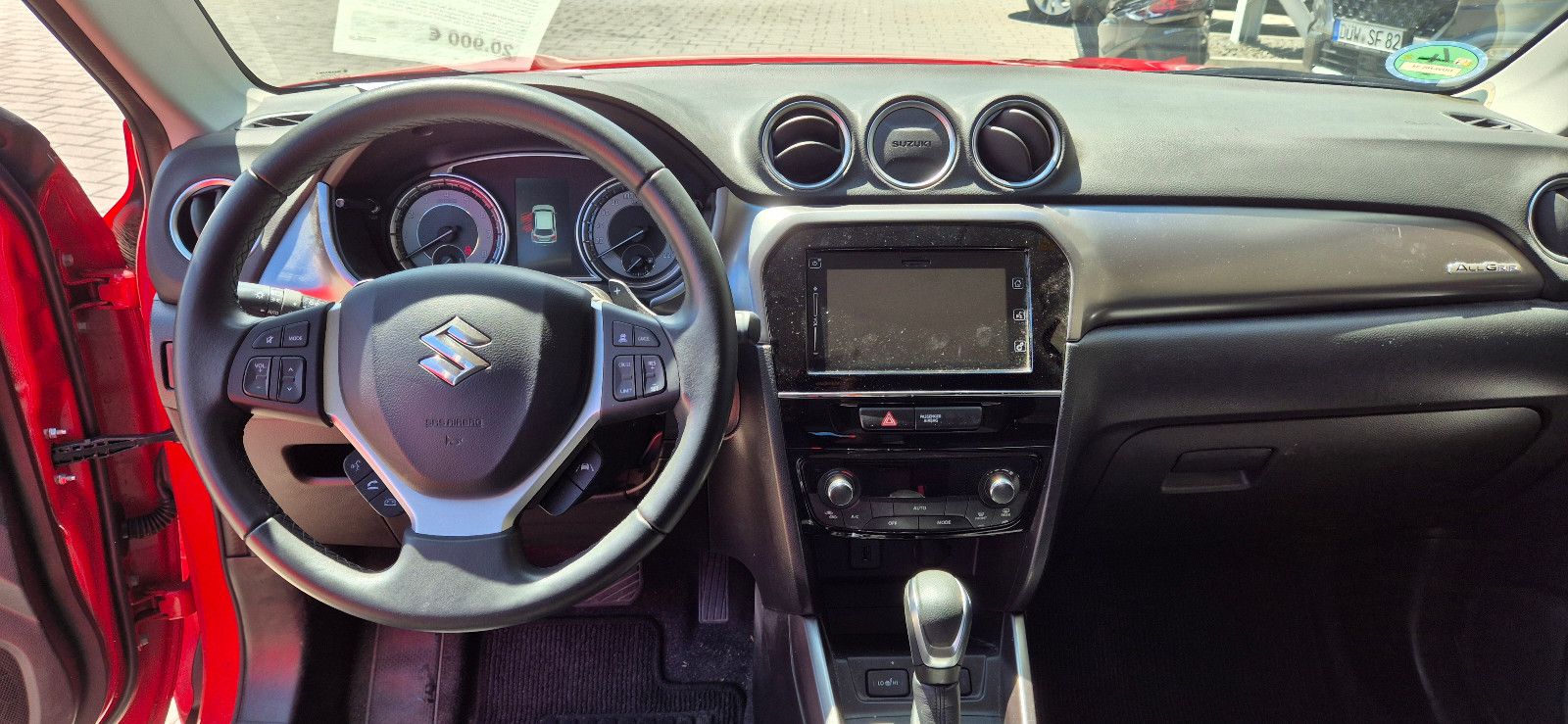 Suzuki Vitara 1.5 DUALJET Hybrid Comfort AGS Allgrip - Samsaru's Car Outlet