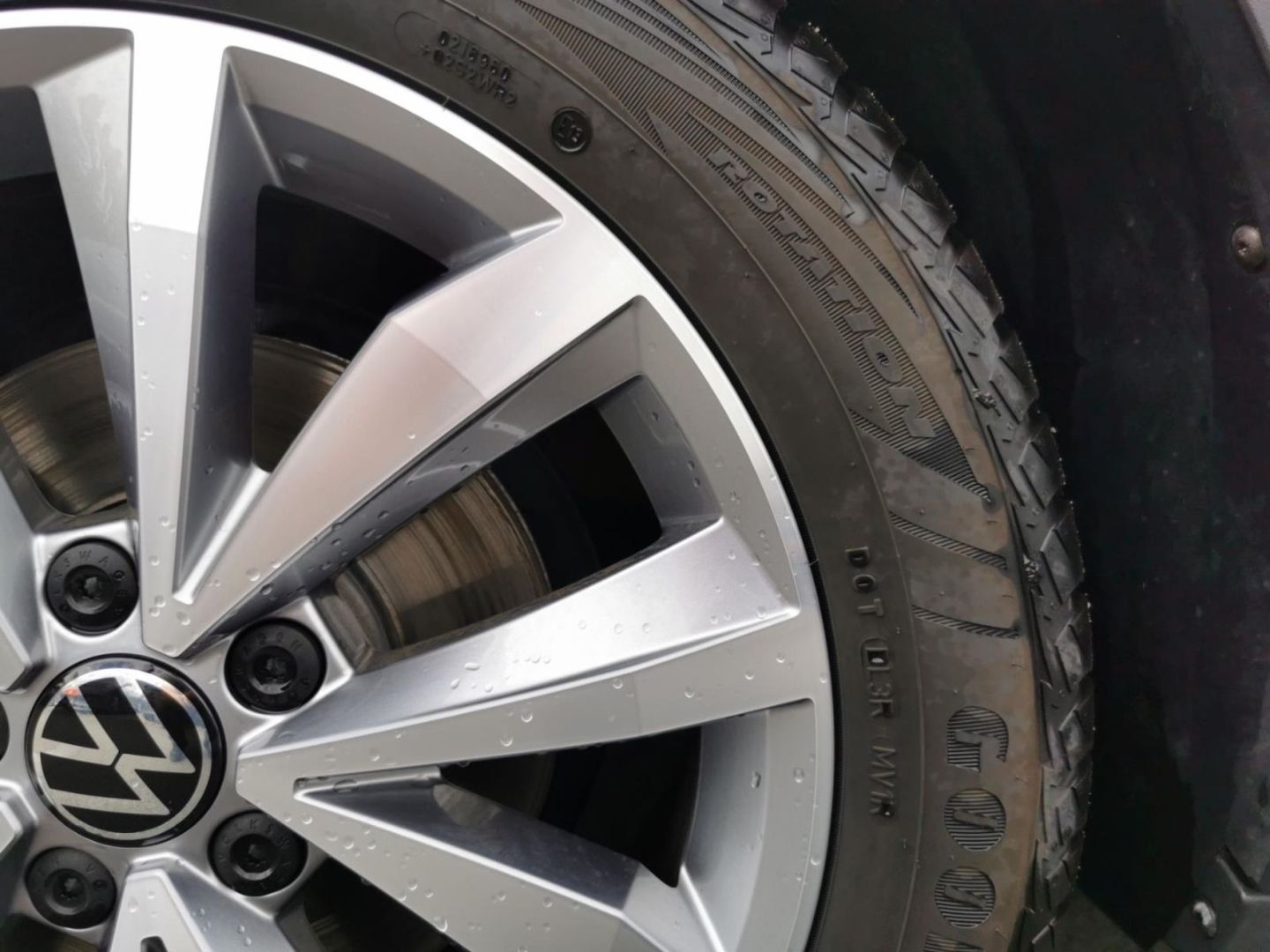 Volkswagen T-Roc Style - Samsaru's Car Outlet