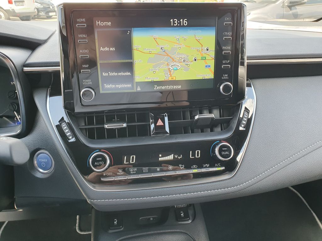 Toyota Corolla 2.0 Hybrid - Samsaru's Car Outlet