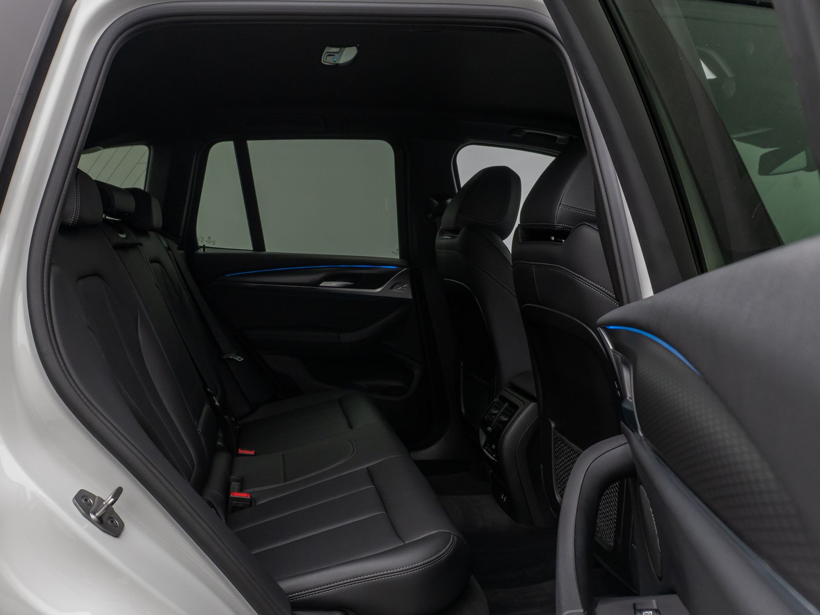 BMW X3 xD30e M Sport - Samsaru's Car Outlet