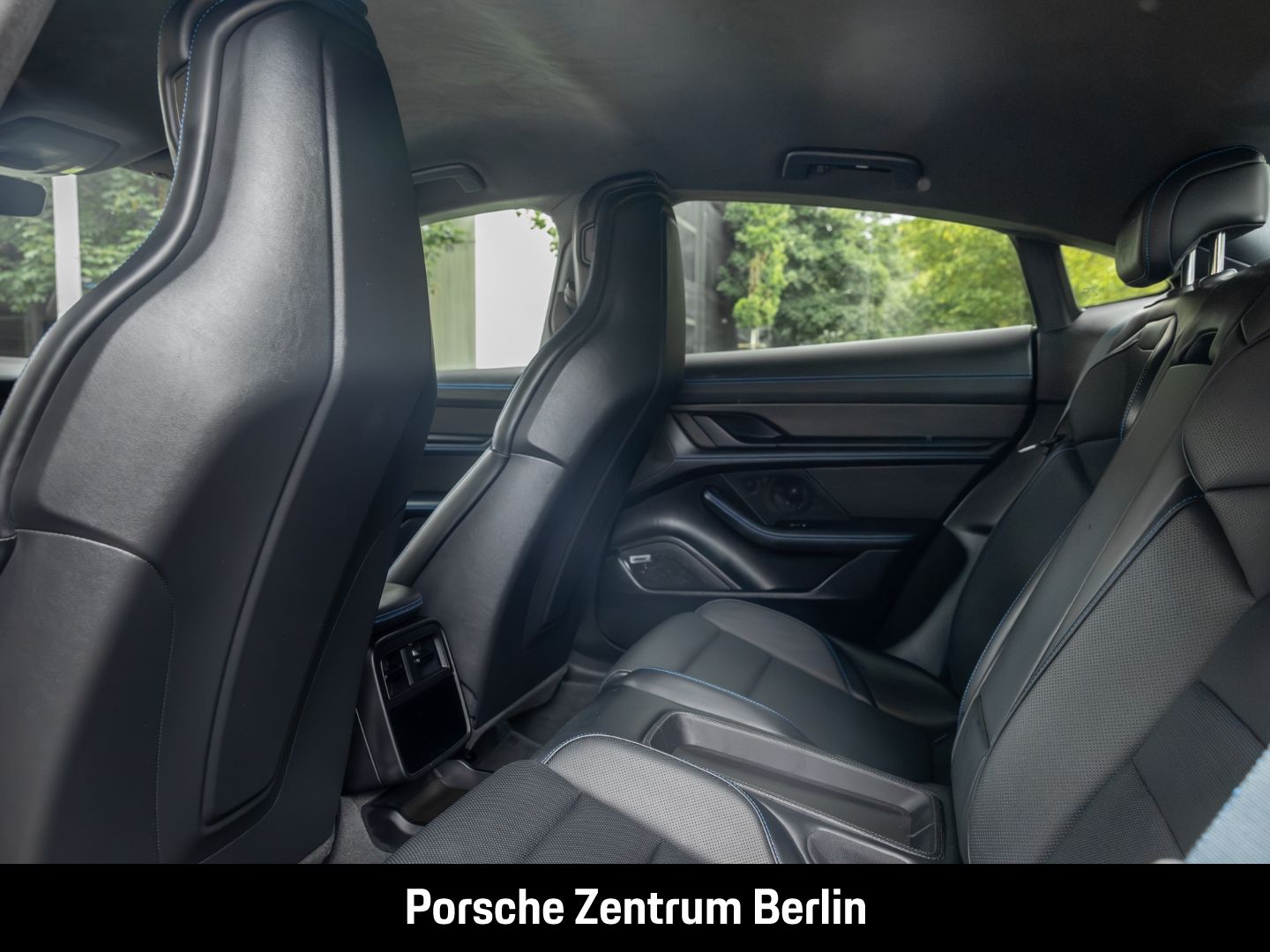 Porsche Taycan GTS HA-Lenkung InnoDrive HeadUp LEDMatrix