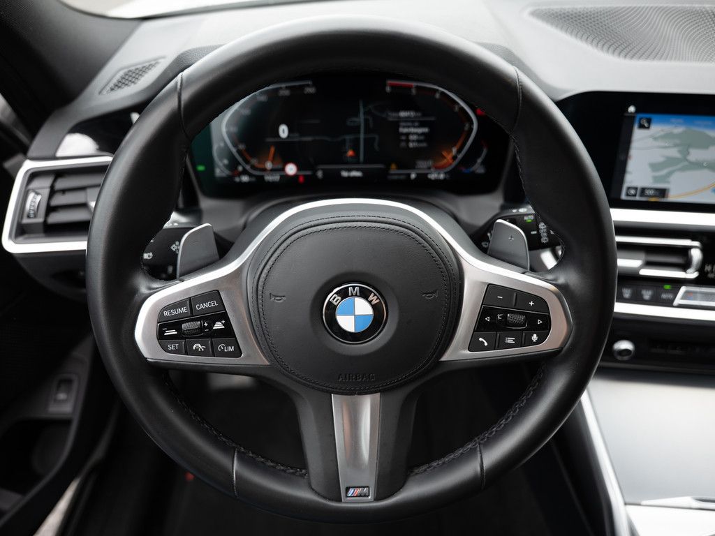 BMW 330d Touring M-Sportpaket - Samsaru's Car Outlet