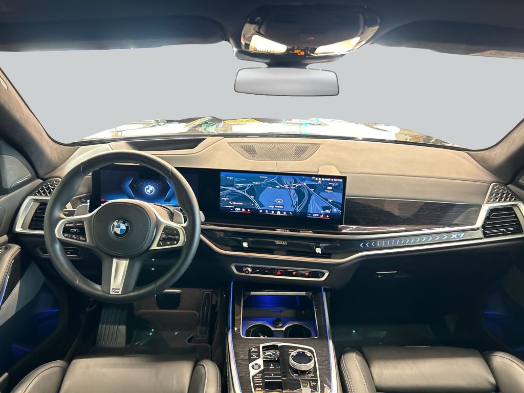 BMW X7 xDrive40d M-PaketPro AHK Pano HiFi Massage