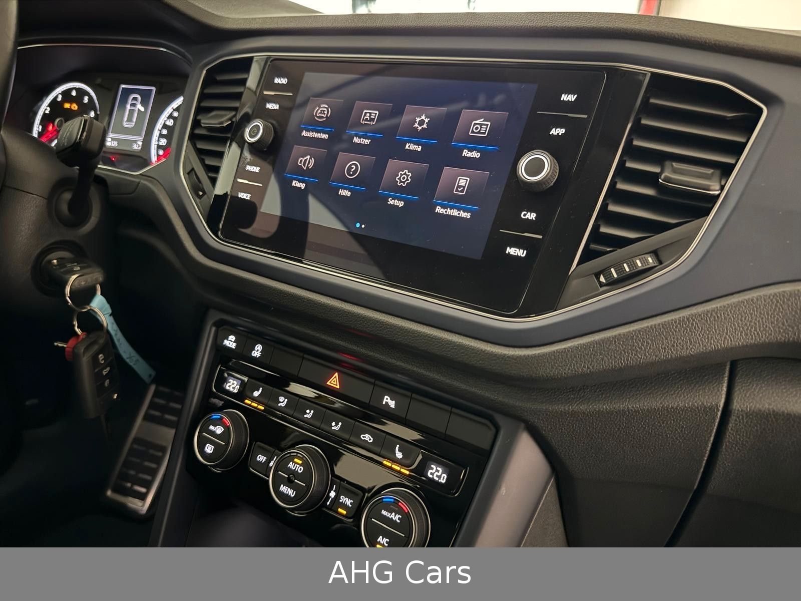 Volkswagen T-Roc Style UNITED 1.0 TSI - Samsaru's Car Outlet