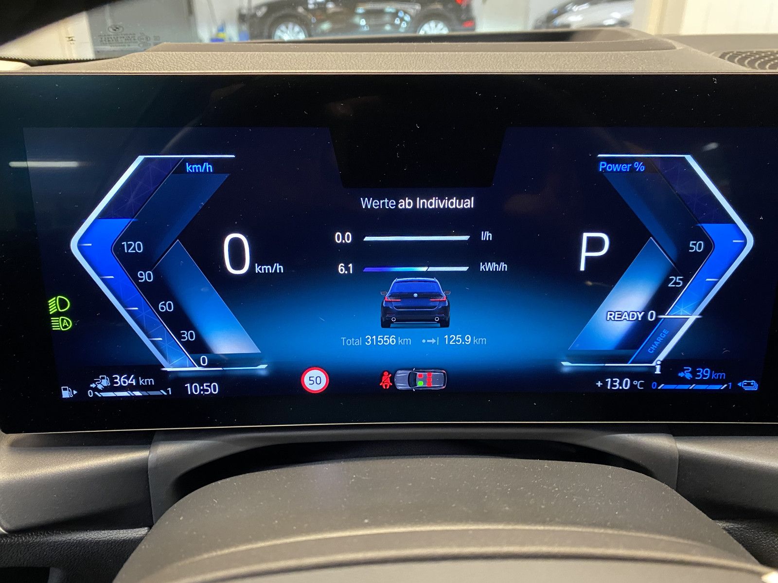 BMW 330e Touring - Samsaru's Car Outlet