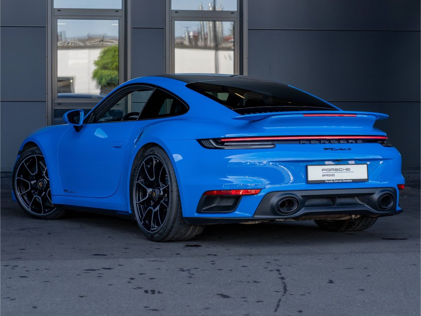 Porsche 911 Turbo S Lift PCCB Burmester InnoDrive