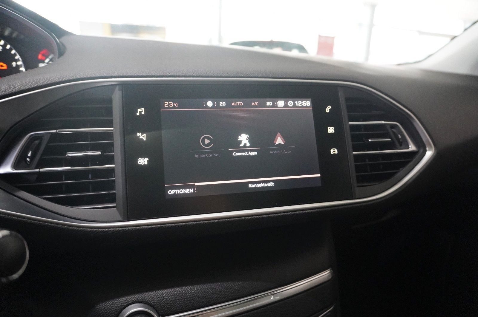 Peugeot 308 SW 1.5D ALLURE - Samsaru's Car Outlet