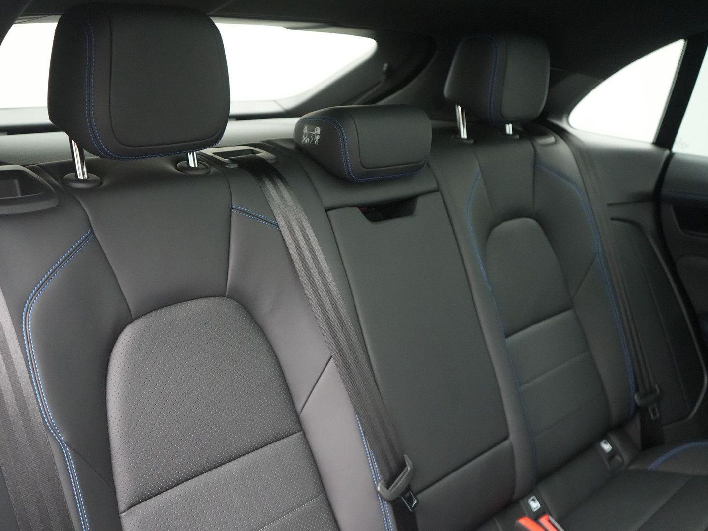 Porsche Macan 4