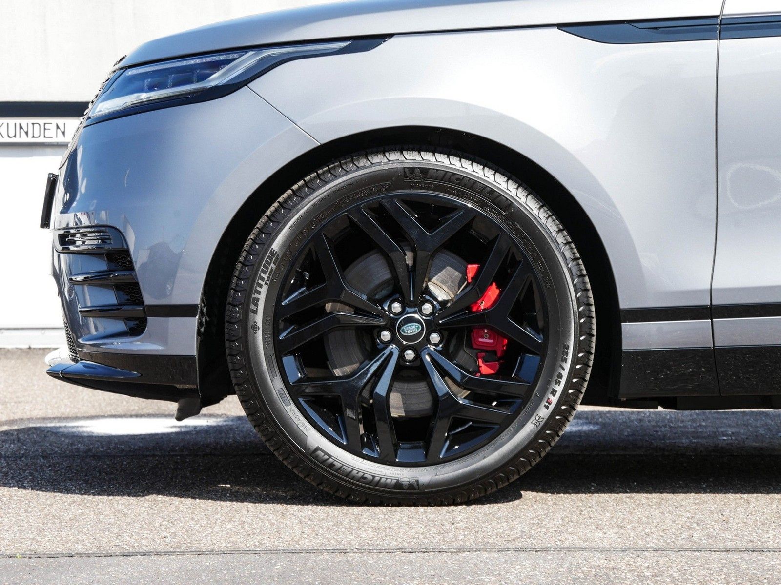 Range Rover Velar D300 Dynamic HSE - Samsaru's Car Outlet