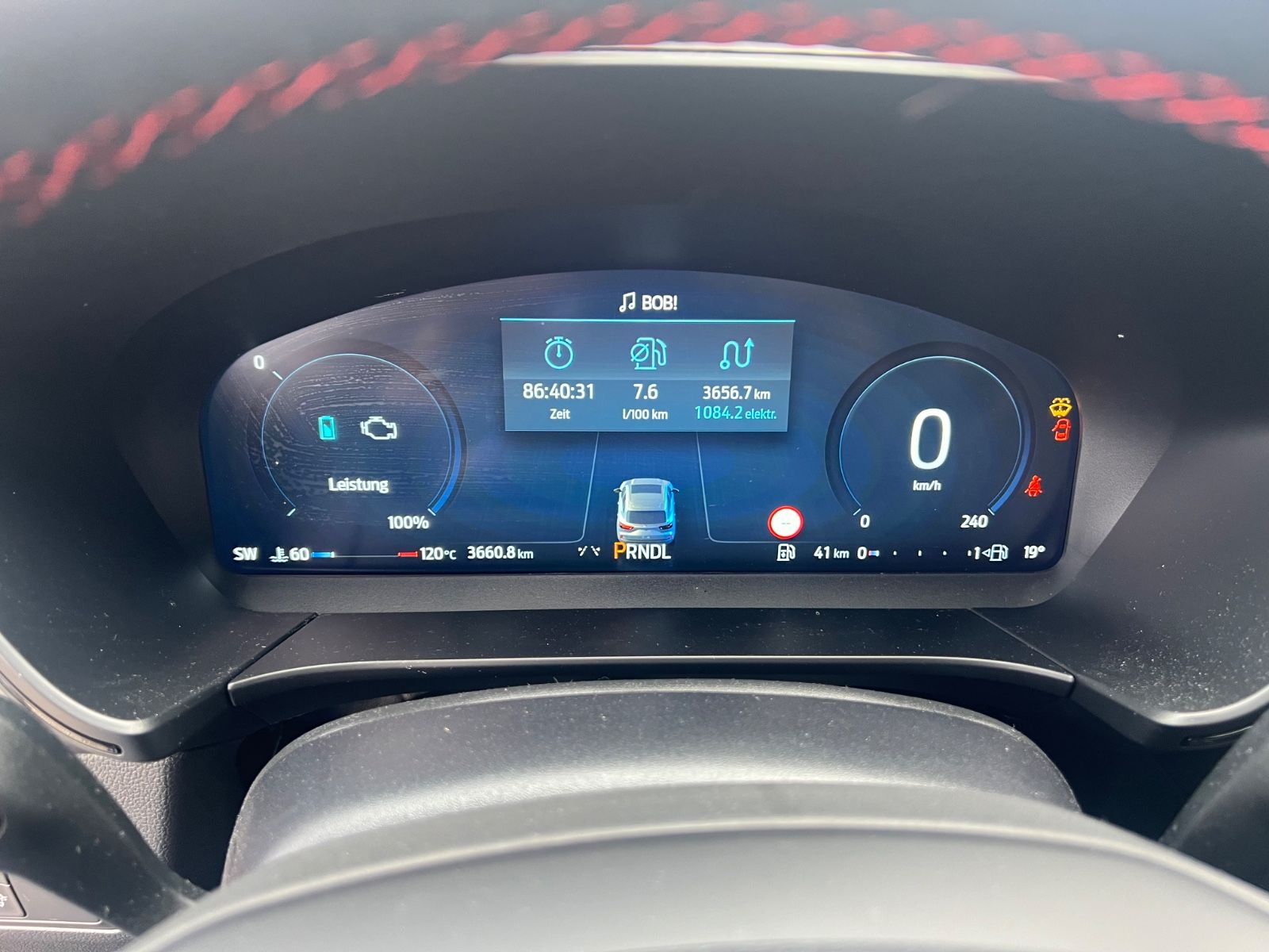 Ford Kuga Hybrid FHEV ST-Line X - Samsaru's Car Outlet