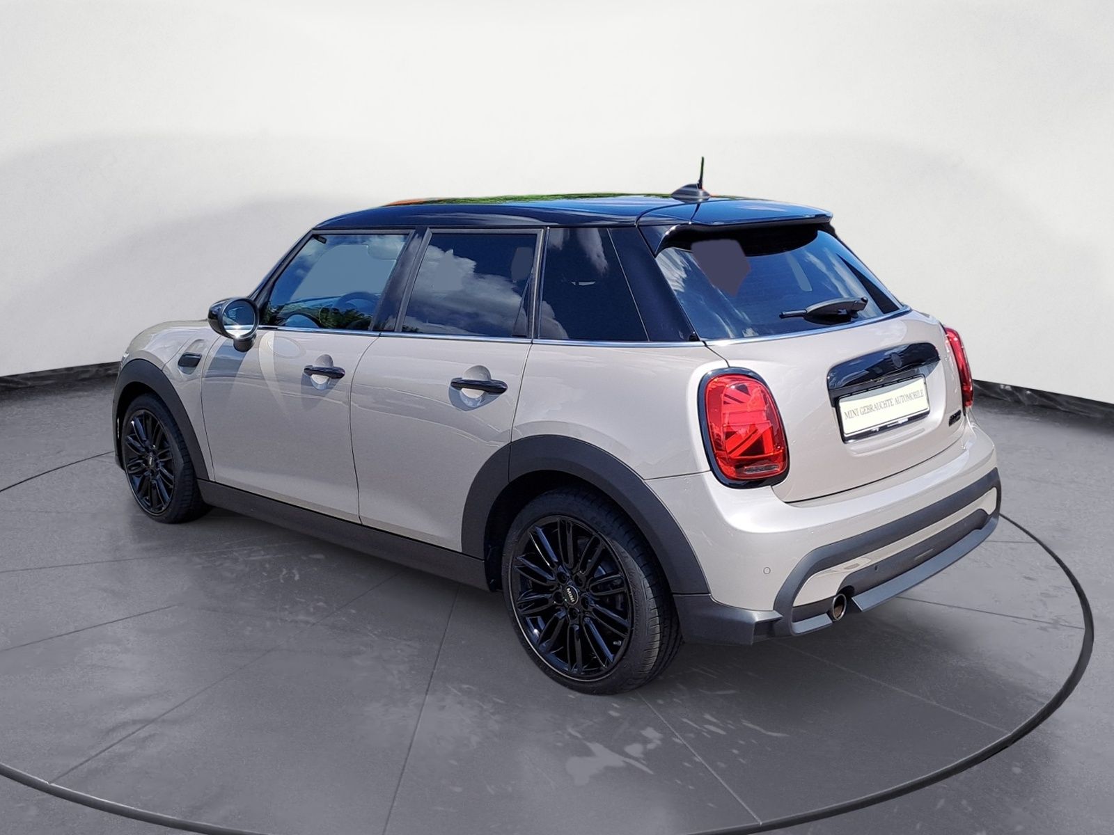 MINI Cooper Classic - Samsaru's Car Outlet