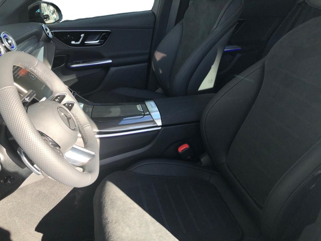 Mercedes-Benz GLC 200 4MATIC +EditionAMG+20Z+Night+Pano+AHK