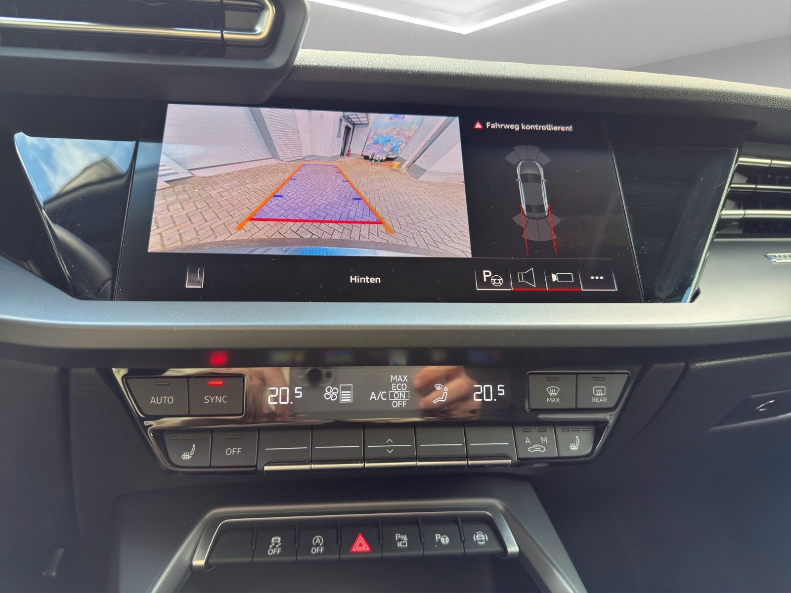 Audi A3 Limousine 30 TFSI S line *LED*NAVI*KAMERA*SHZ