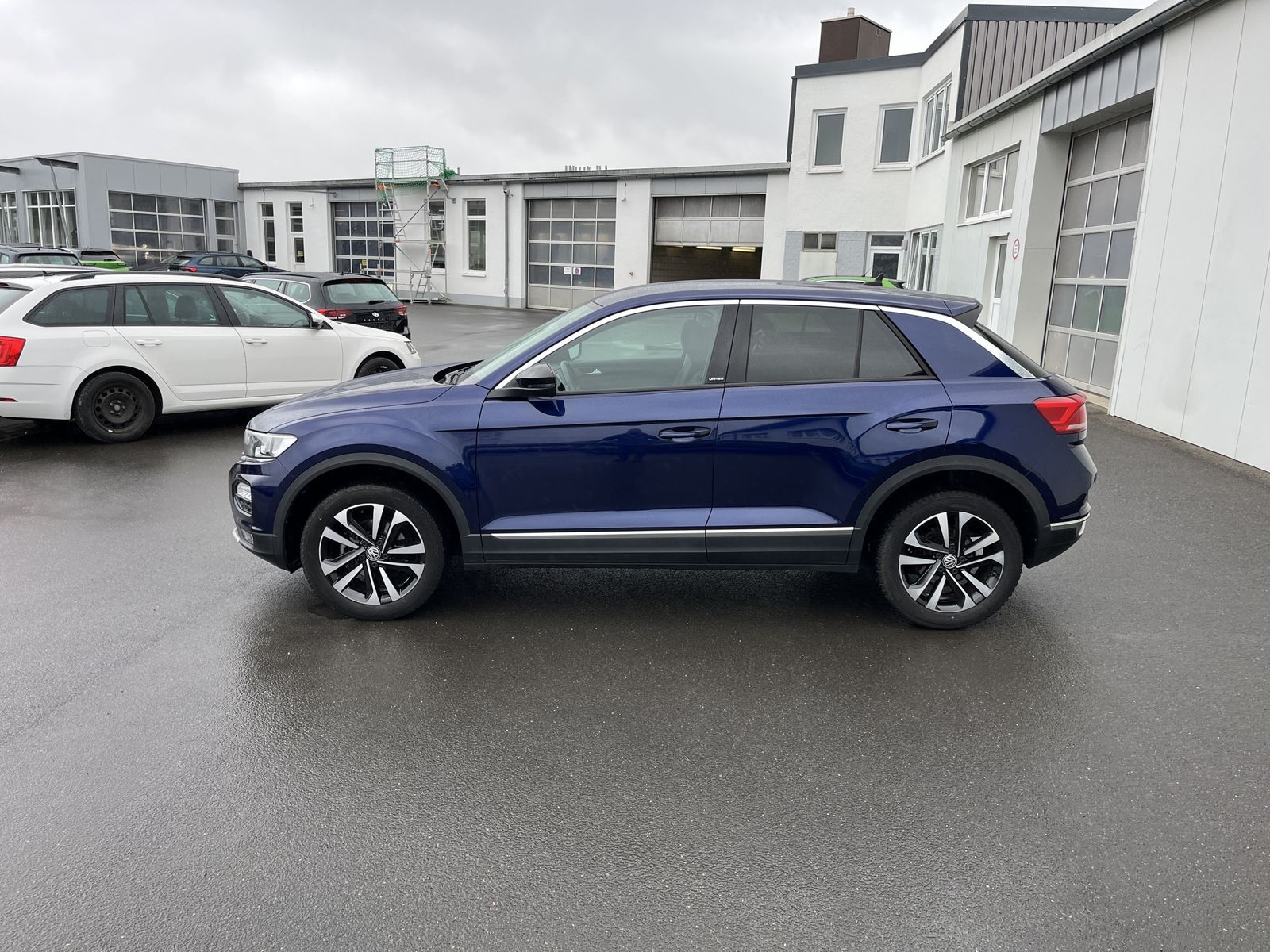 Volkswagen T-Roc 1.6 TDI UNITED - Samsaru's Car Outlet