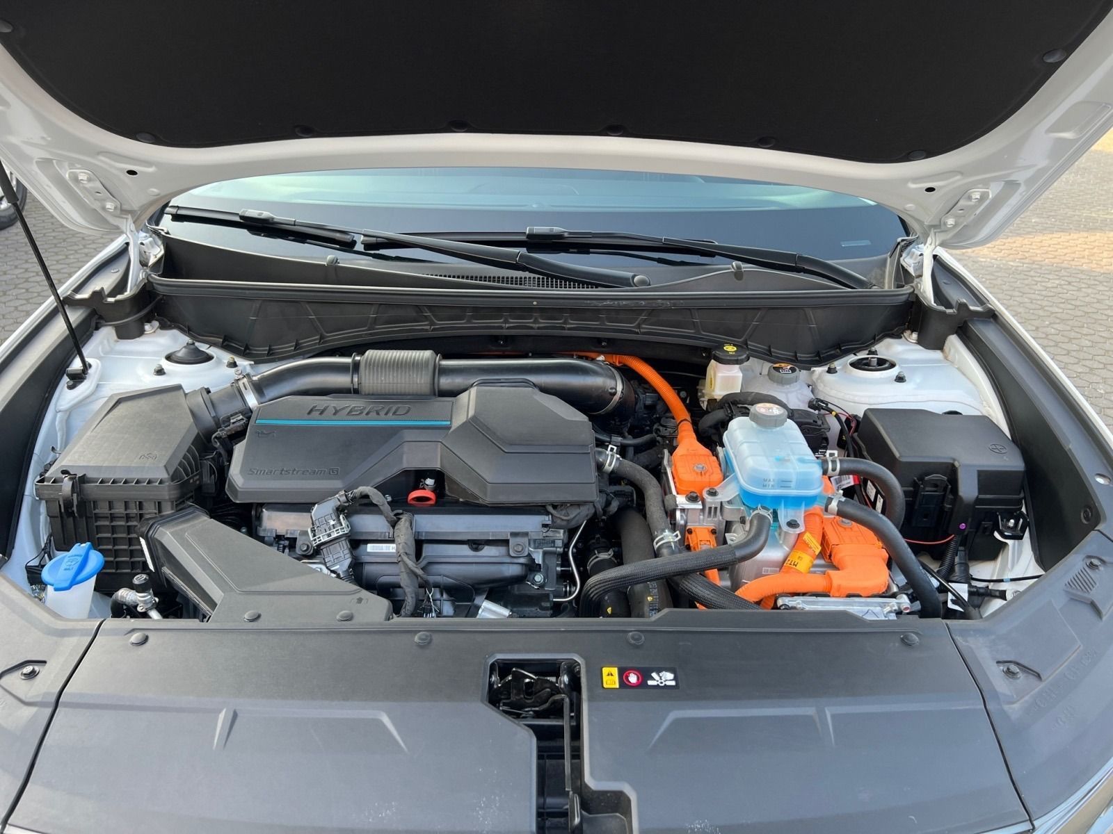 Hyundai Tucson 1.6 T-GDI Trend Plug-In Hybrid 4WD - Samsaru's Car Outlet