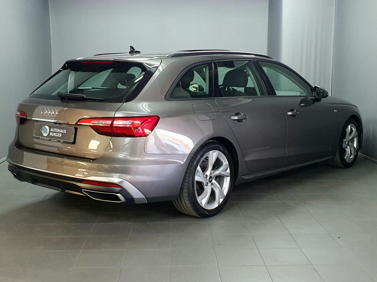 Audi A4 Avant 35TFSI S tronic S line - Samsaru's Car Outlet