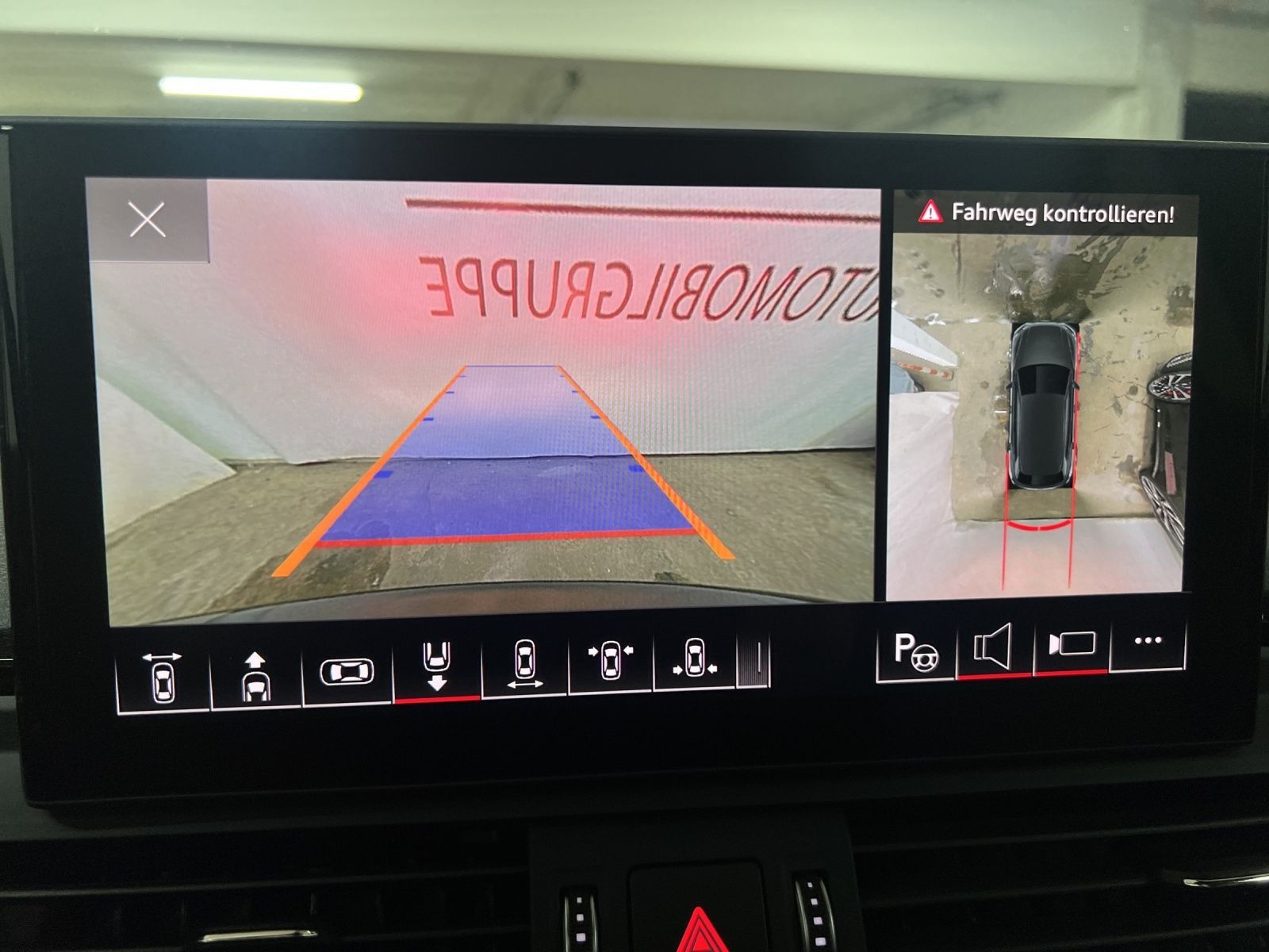 Audi Q5 40 TDI qu. S line AHK Pano Matrix LM 20" ACC
