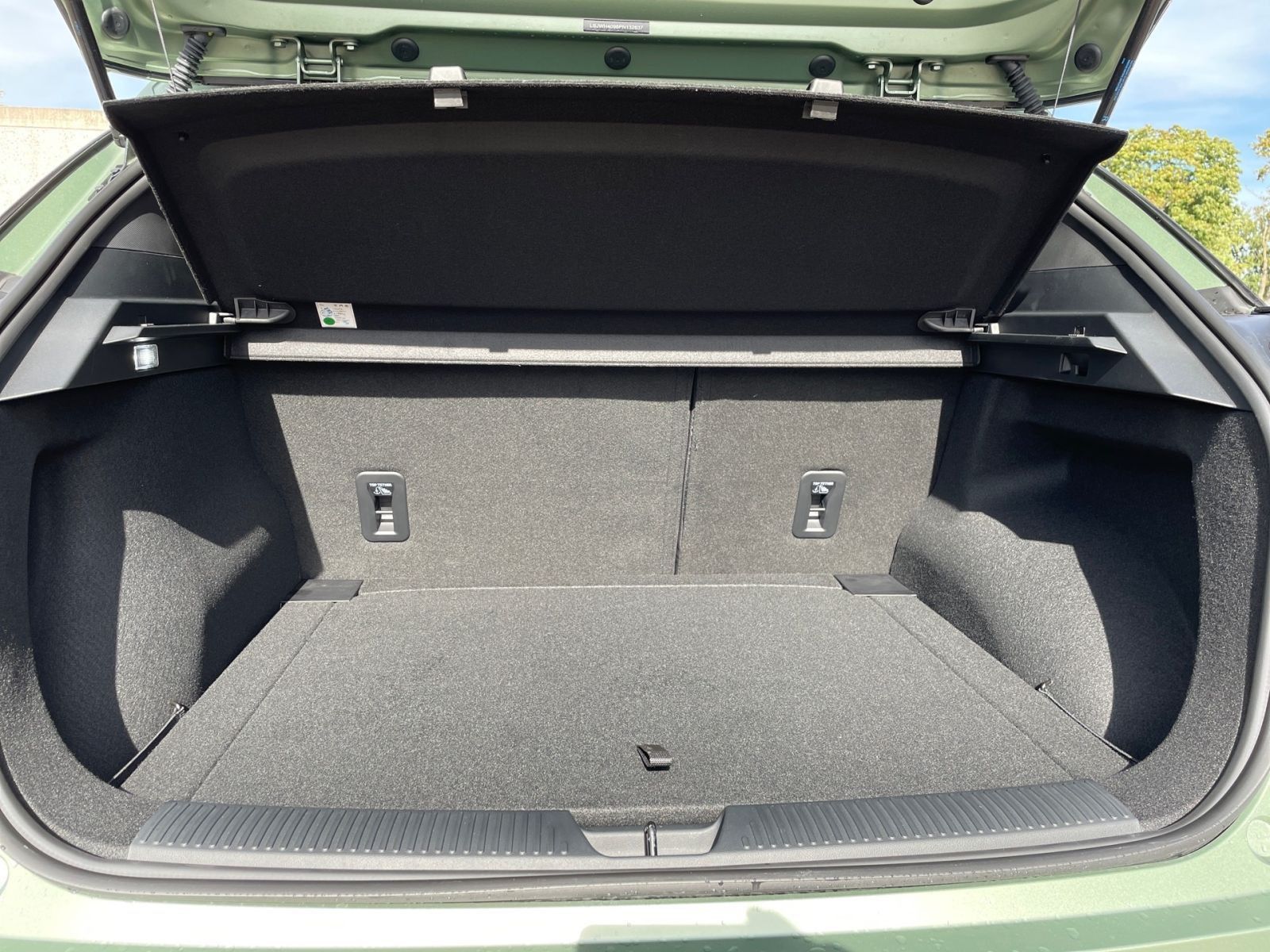 MG4 XPOWER 4x4 64 kWh 435PS Track-Mode-Display
