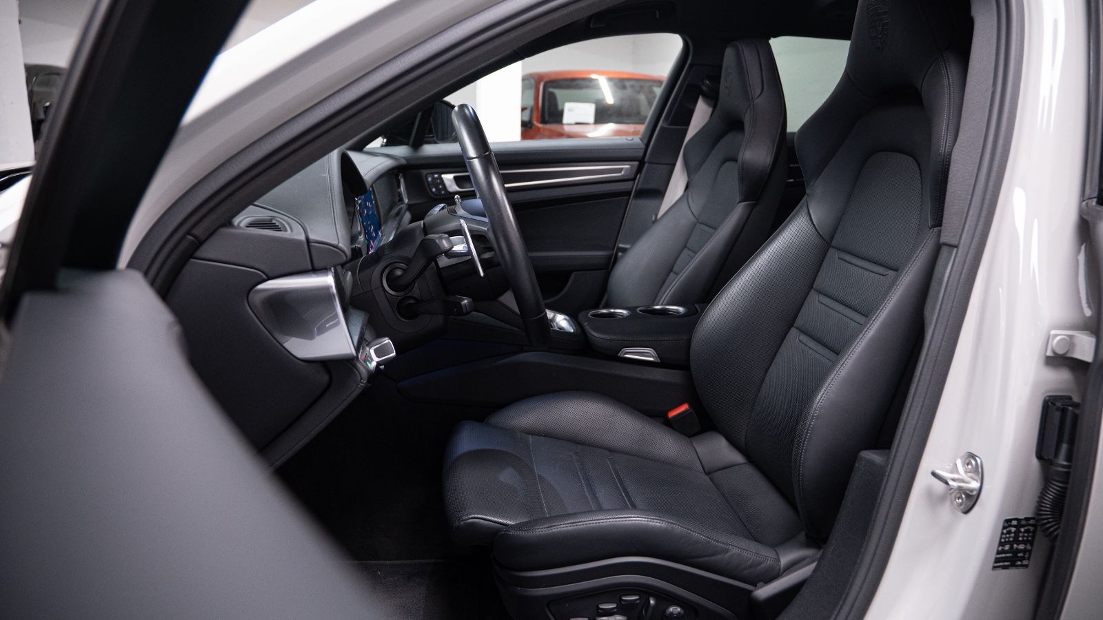 Porsche Panamera ST 4E-Hybrid Platinum Editi SportDesign