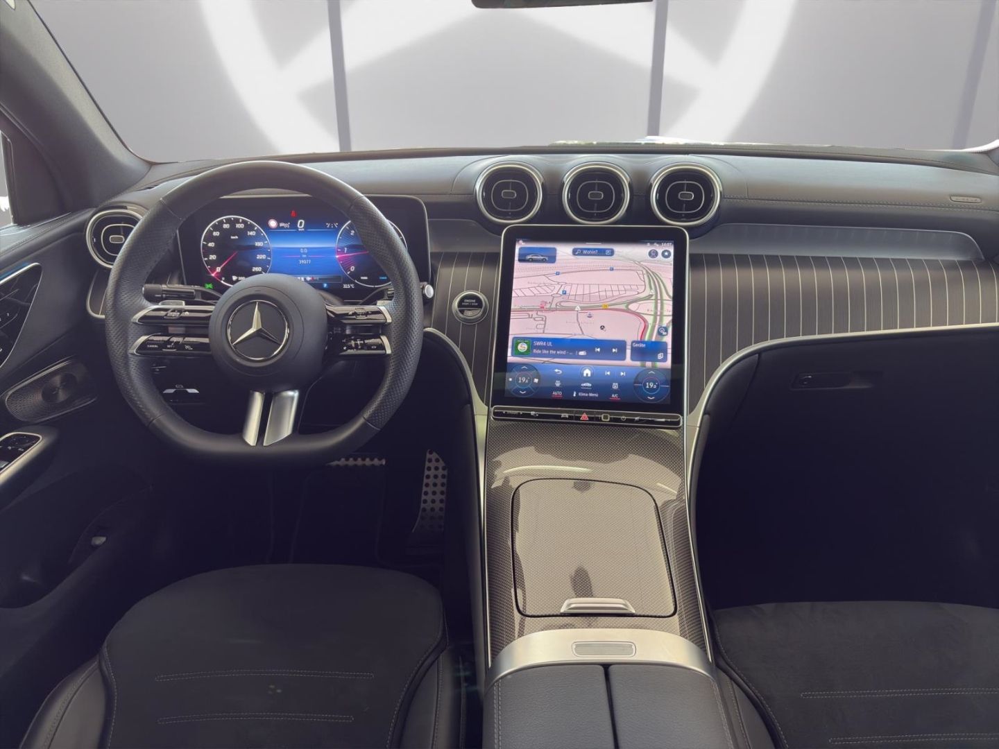 Mercedes-Benz GLC 300 d 4M AMG LINE PREMIUM NIGHT+AHK+AIR+360°
