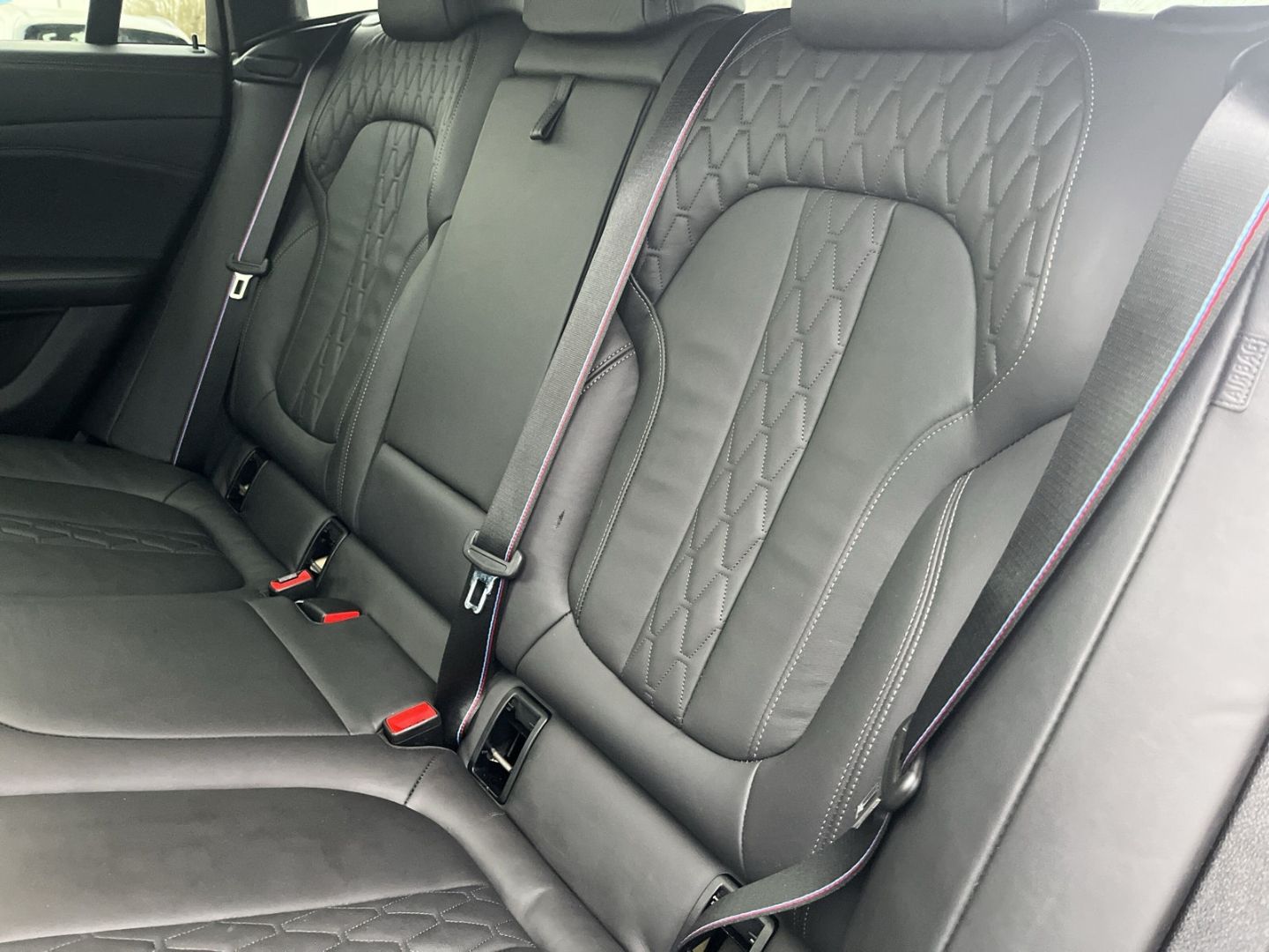 BMW X6 xDrive40d/M Sport/HUD/StHZG/AHK/BowersWilkins
