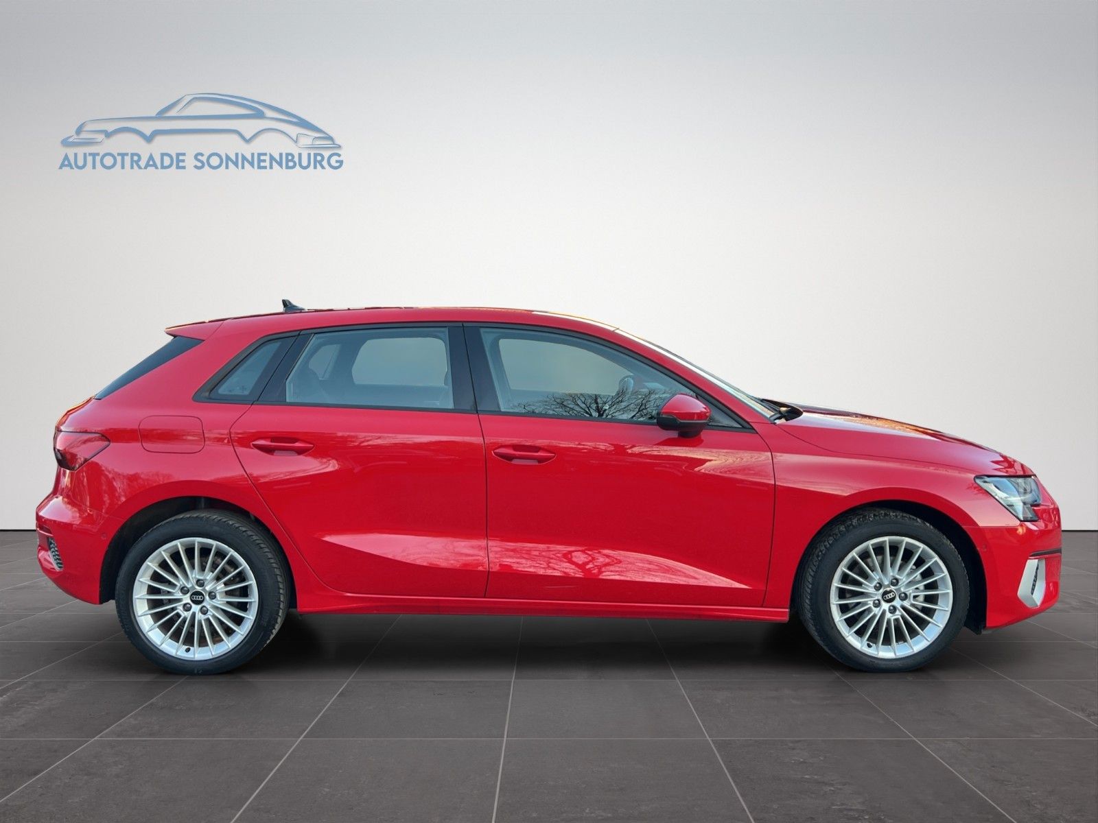 Audi A3 Sportback 30 TFSI advanced - Samsaru's Car Outlet