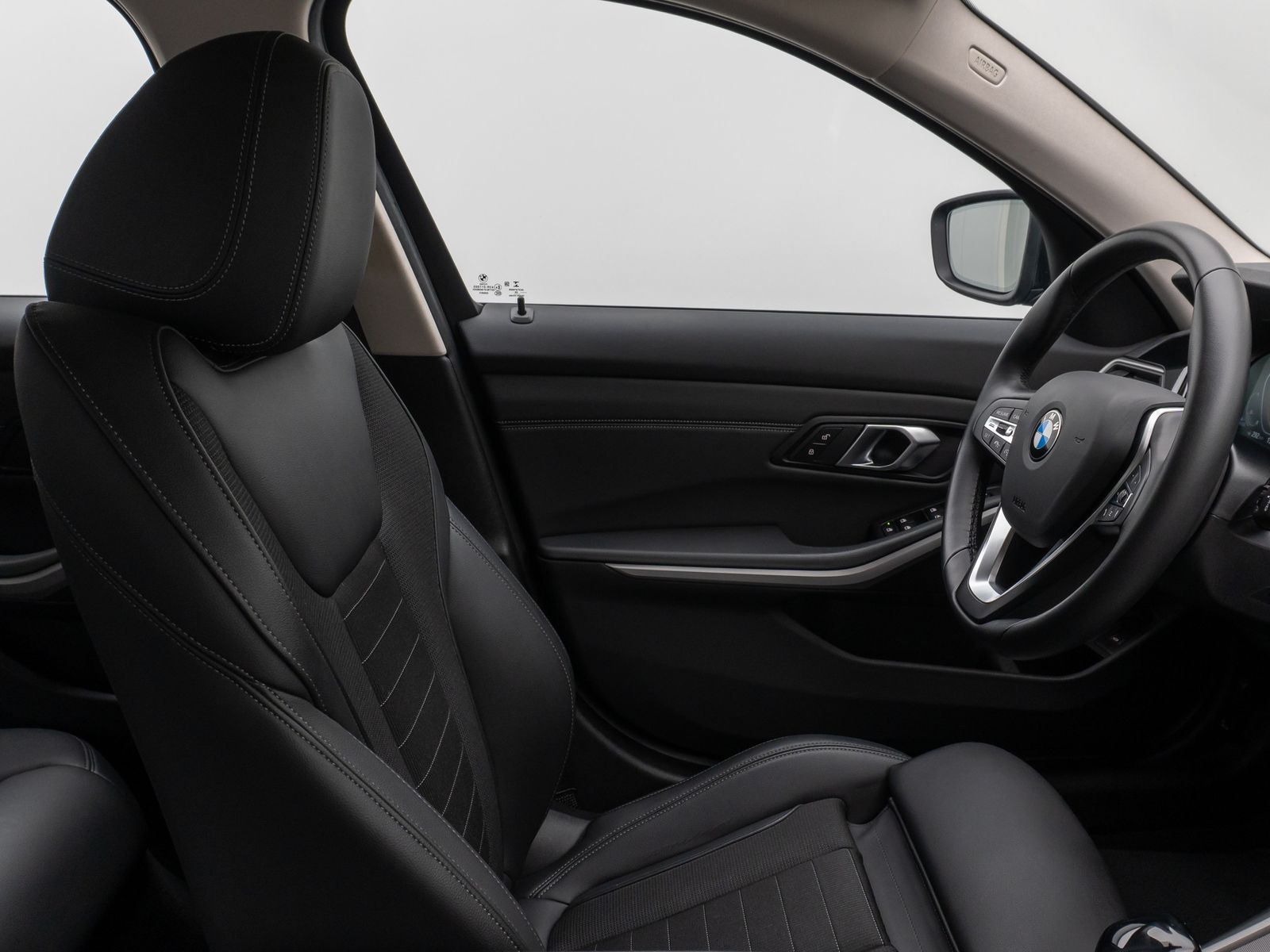 BMW 320d Sport - Samsaru's Car Outlet