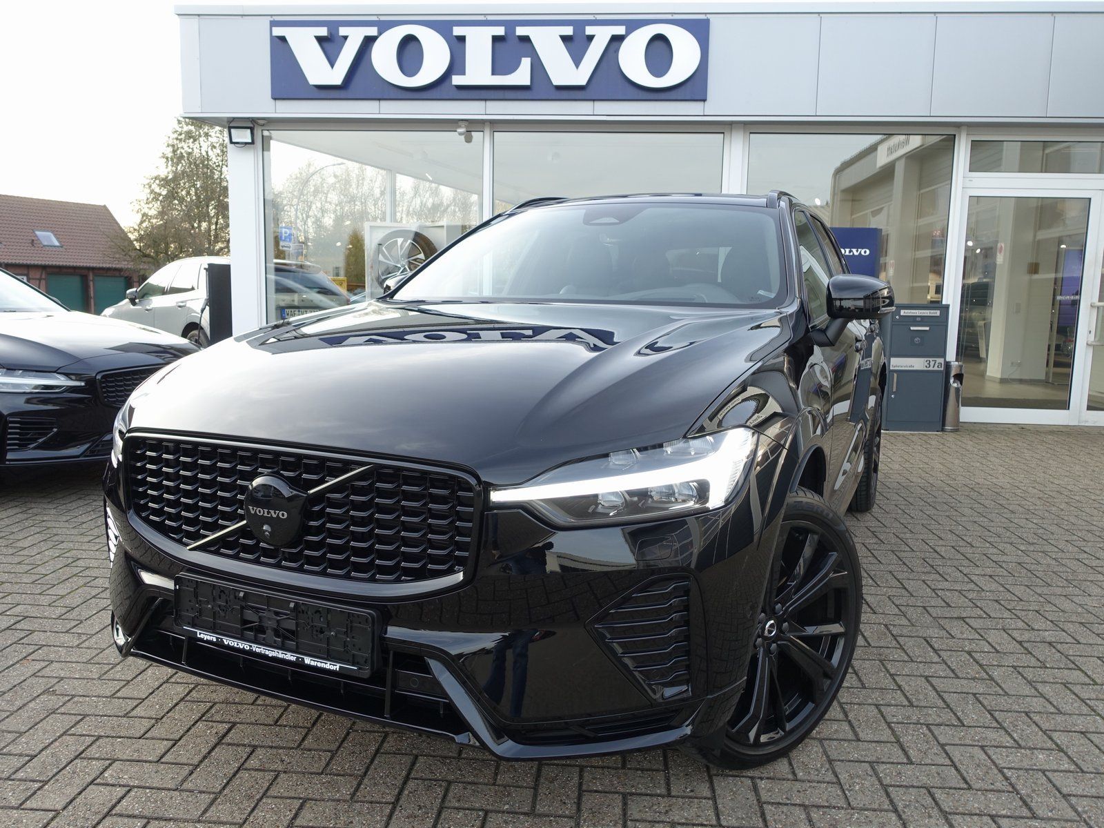 Volvo XC60 Black Edition Plus T6 AWD/360°/Pano/H&K/BLS