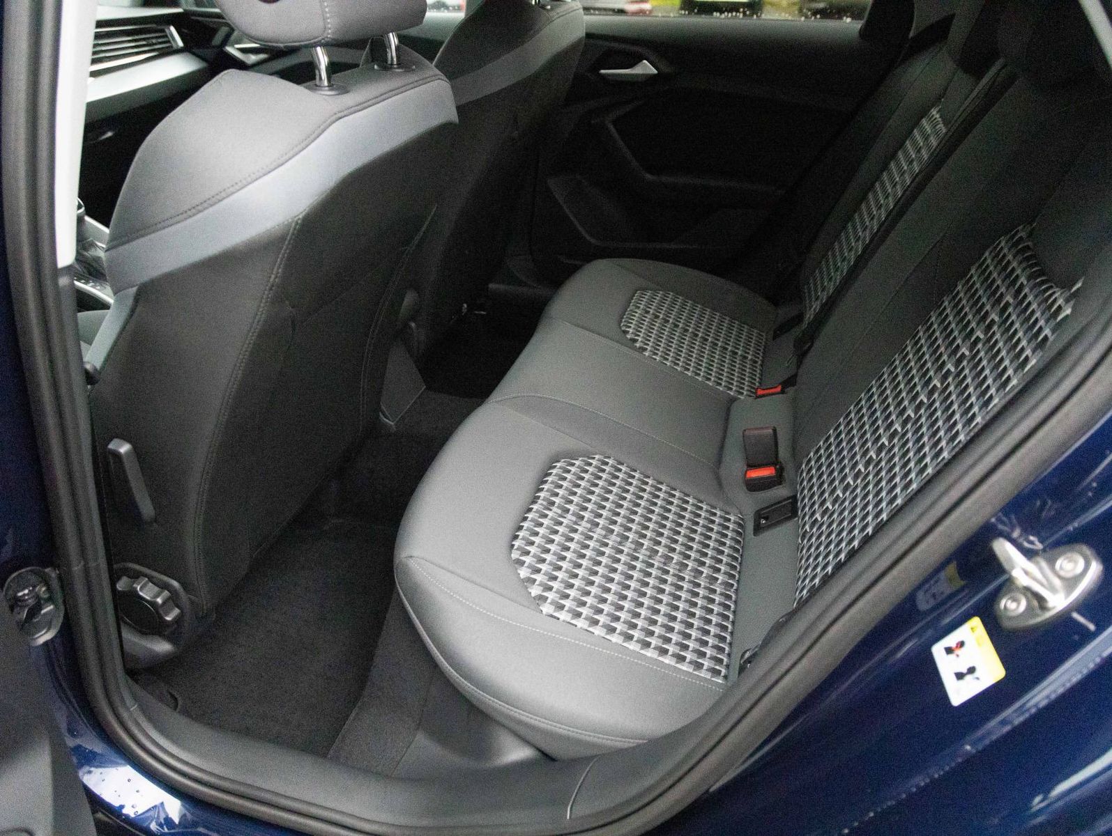 Audi A1 allstreet 30TFSI Stronic Sitzhzg GRA EPH DAB