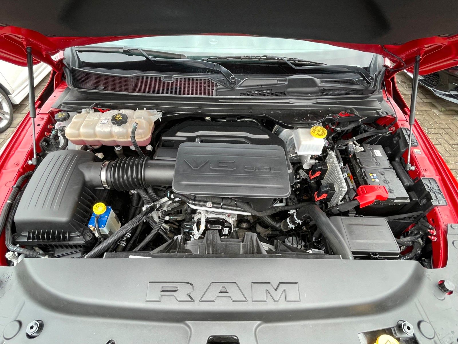 Dodge RAM 3.6L V6 1500 *Shzg*AHK*R-Kam*LPG-BRC-TOP