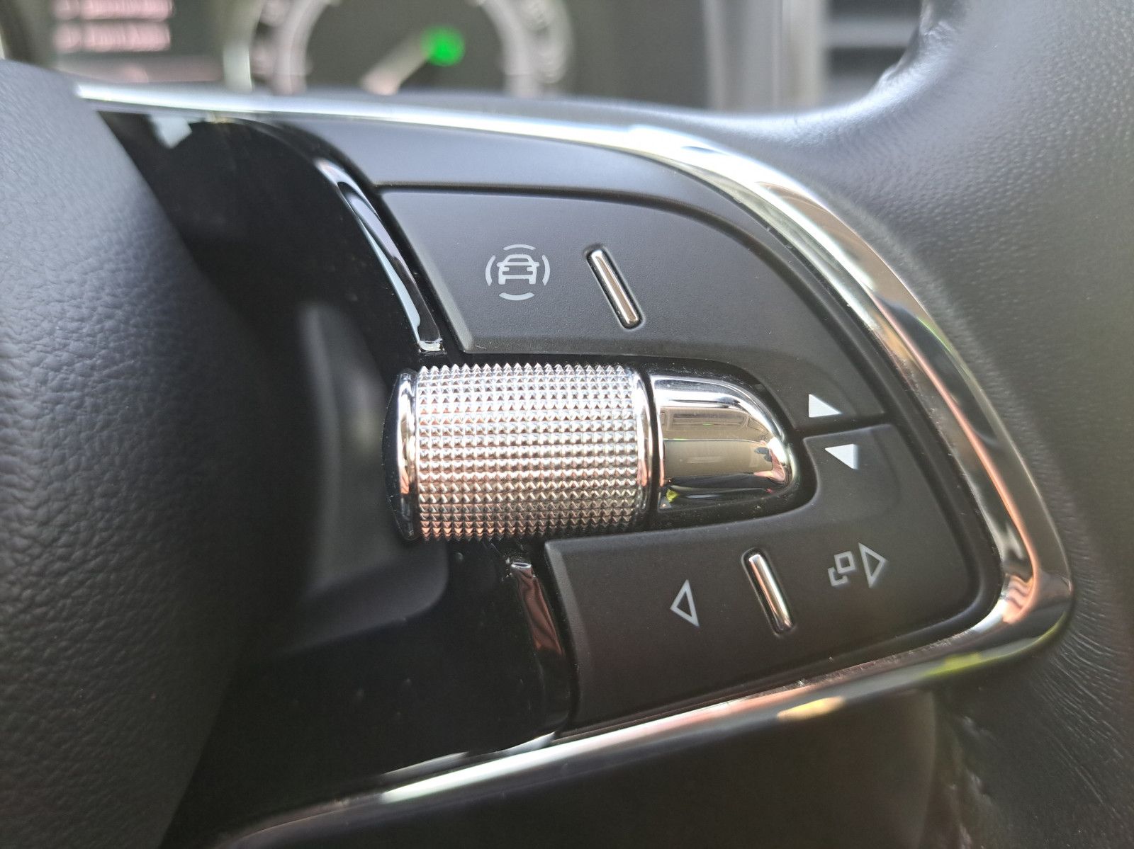 Skoda Karoq Ambition 1.5 TSI DSG - Samsaru's Car Outlet