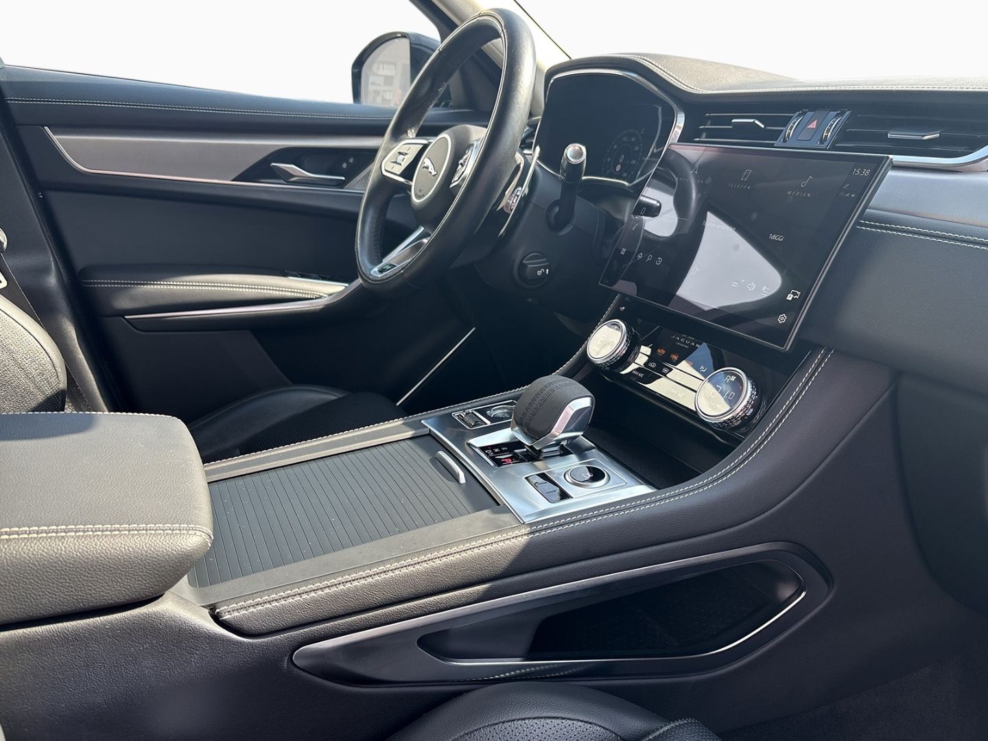Jaguar F-Pace R-Dynamic S AWD Plug-In Hybrid P400e EU6d