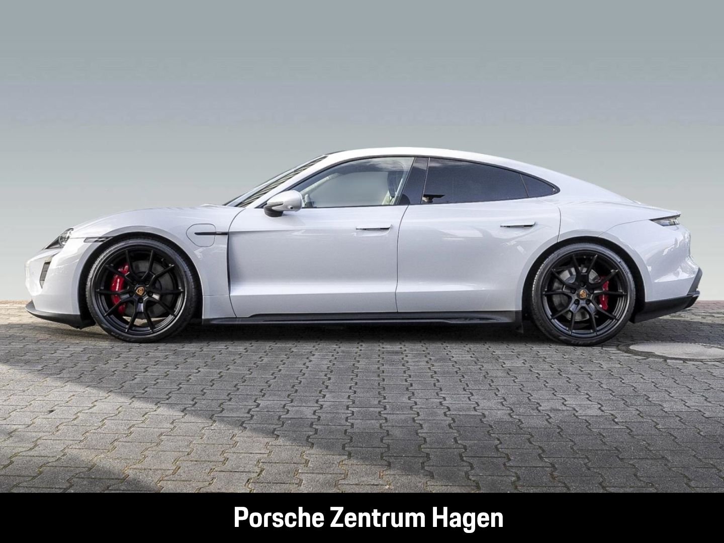 Porsche Taycan GTS HA-Lenkung Beifahrerdisplay Head-Up
