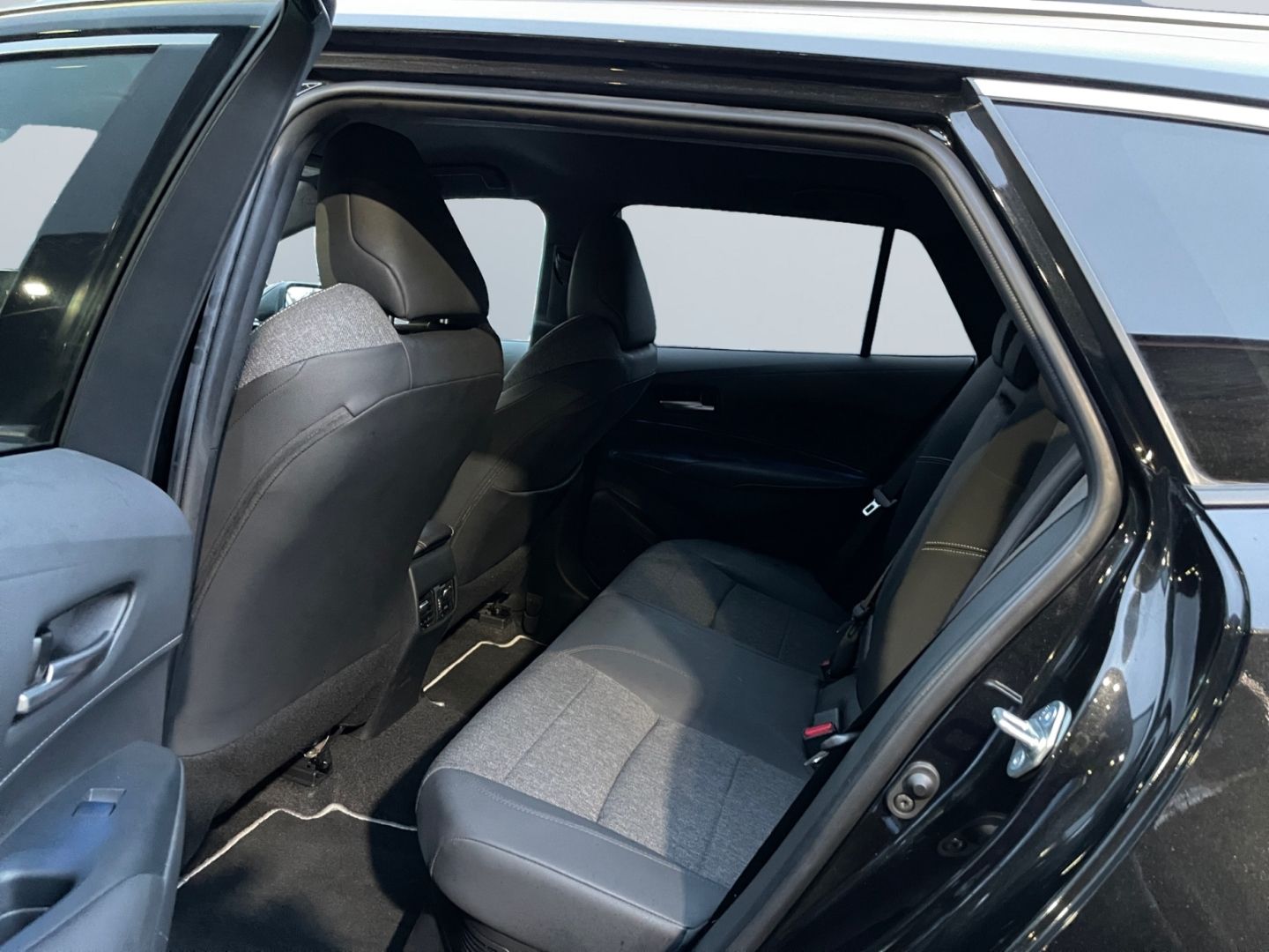 Toyota Corolla 1.8 Hybrid TS Teamplayer *Technik-Paket*