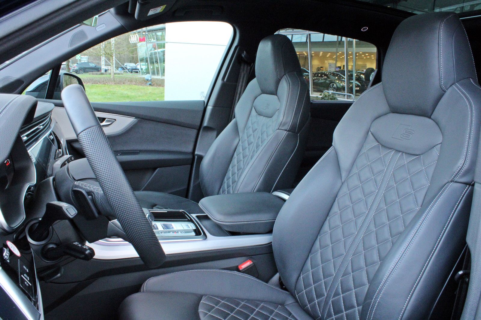 Audi Q7 50TDI S LINE BLACK PANO HUD STHZ AHK MATRIX