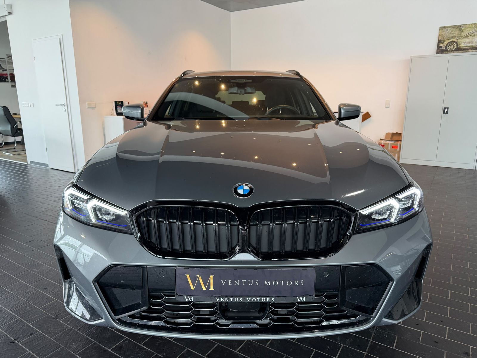 BMW 320 d xDrive *M-Sport PRO*NAVI*LED*ACC*Lane*
