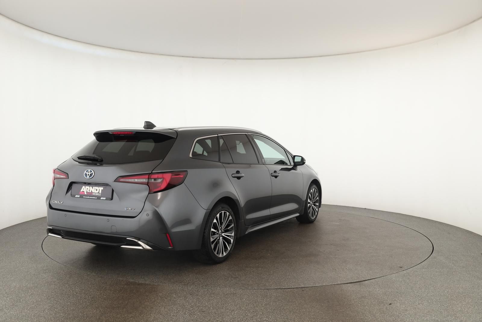 Toyota Corolla Touring Sports 2.0 CVT Team D Navi Kam