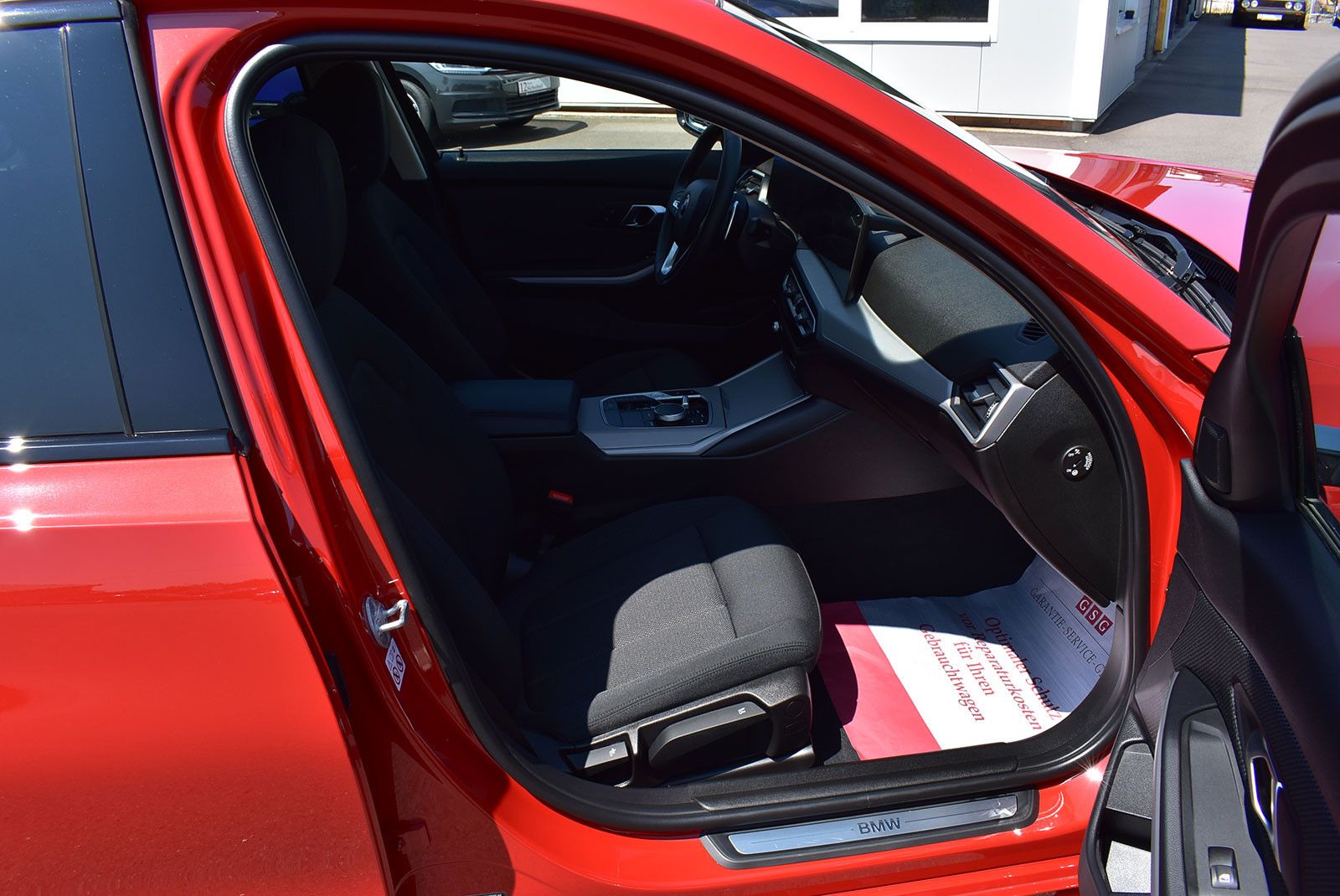 BMW 320 d xDrive - Samsaru's Car Outlet