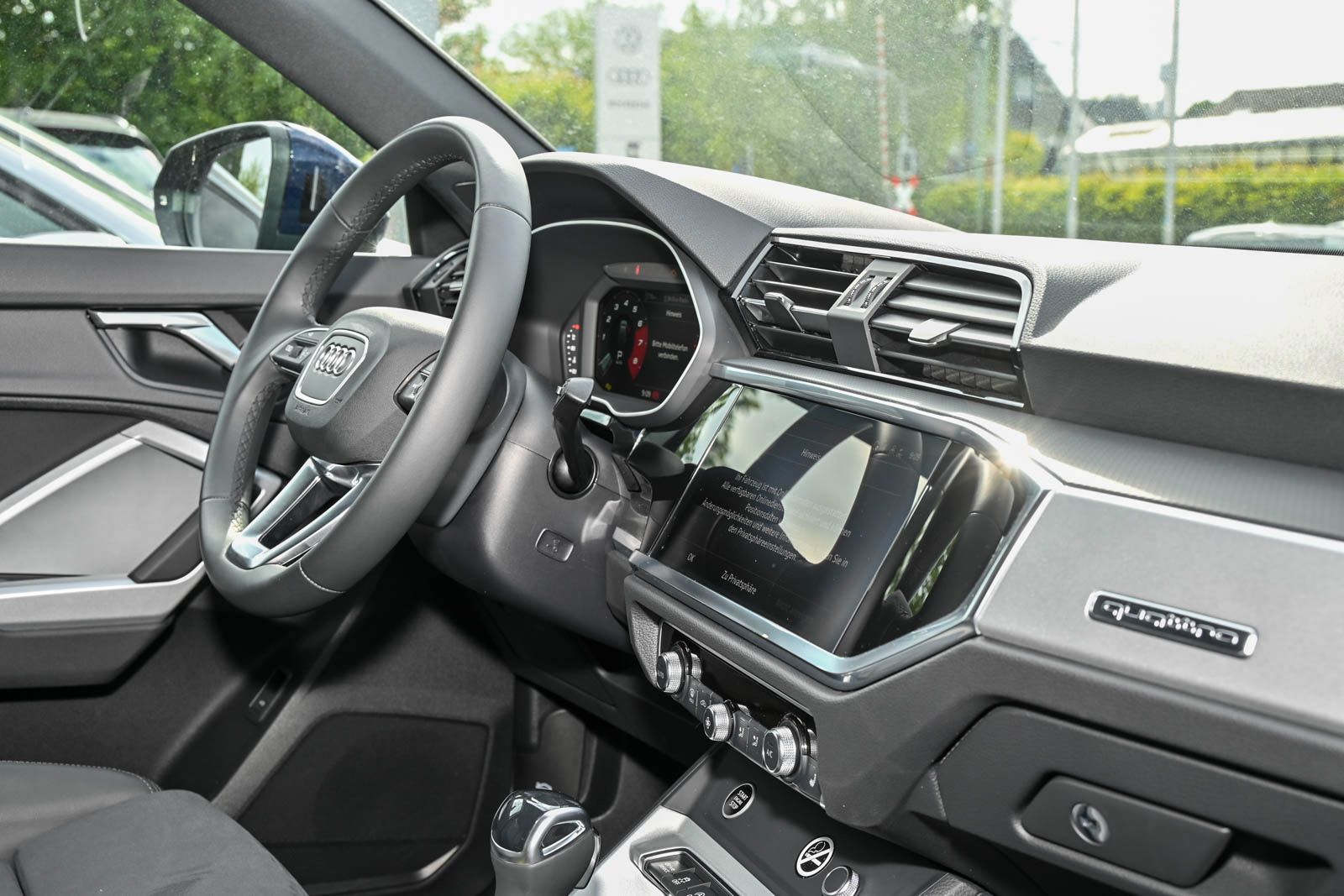 Audi Q3 Sportback 40 TFSI qu. S line - Samsaru's Car Outlet