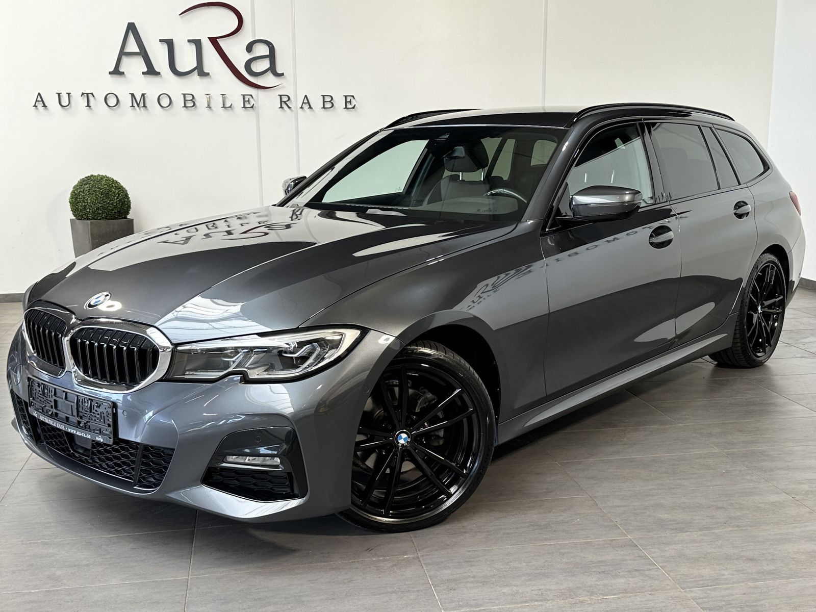 BMW 320d Touring M-Sport - Samsaru's Car Outlet