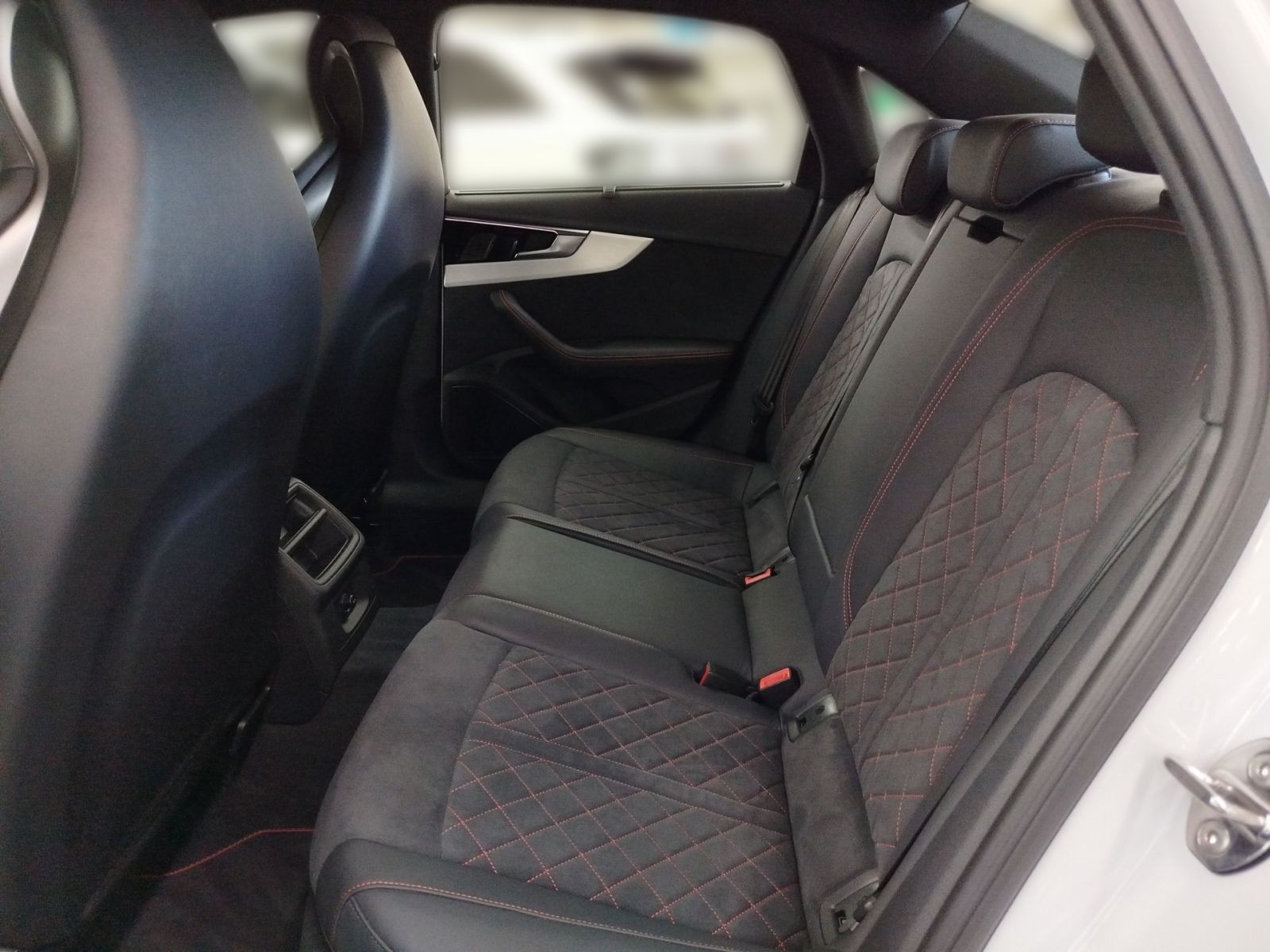 Audi A4 35 TFSI S tronic S line - Samsaru's Car Outlet