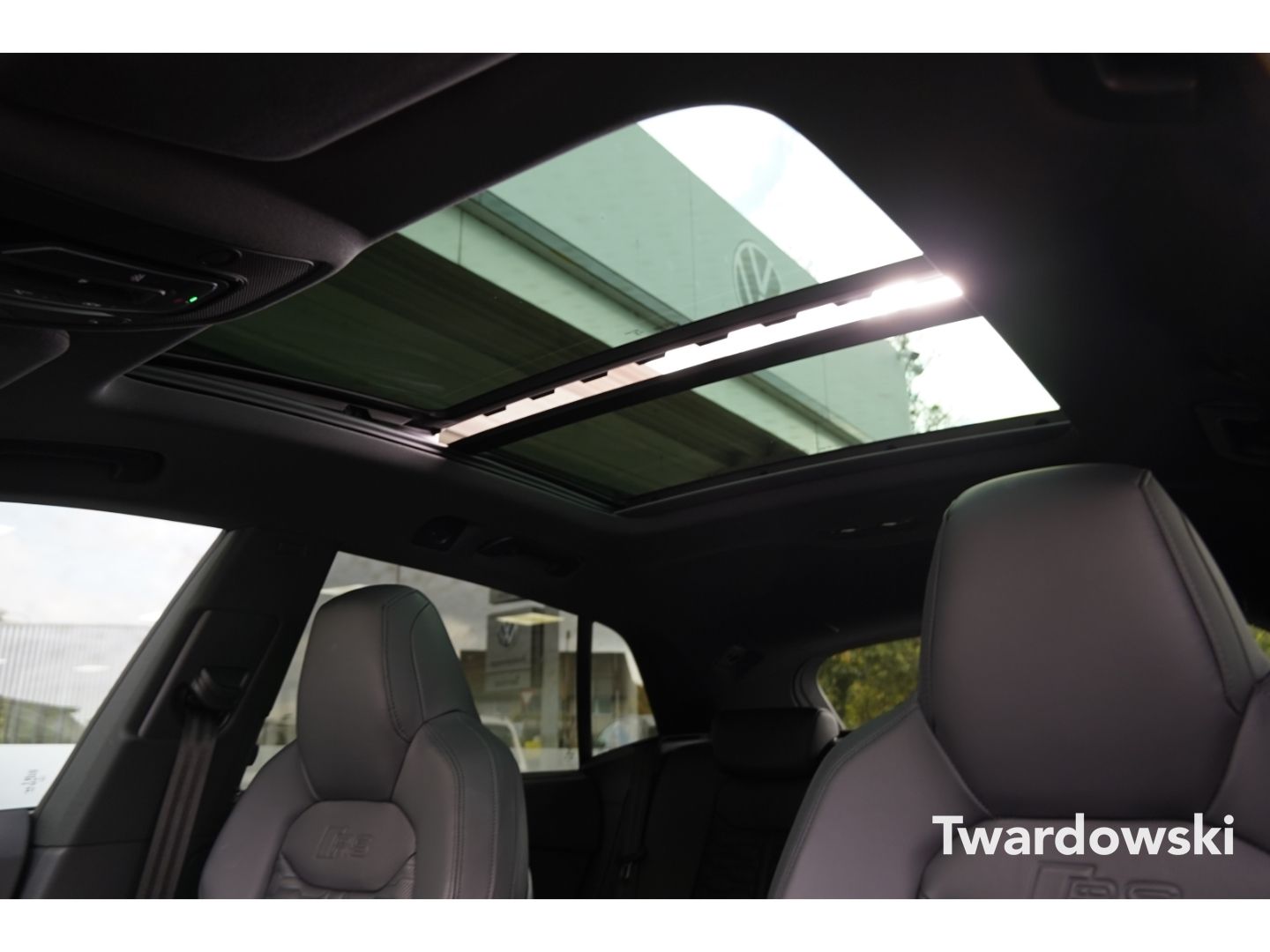 Audi RSQ8 Keramik Stand-HZ Memo AHK HUD B&O Soft Sofo