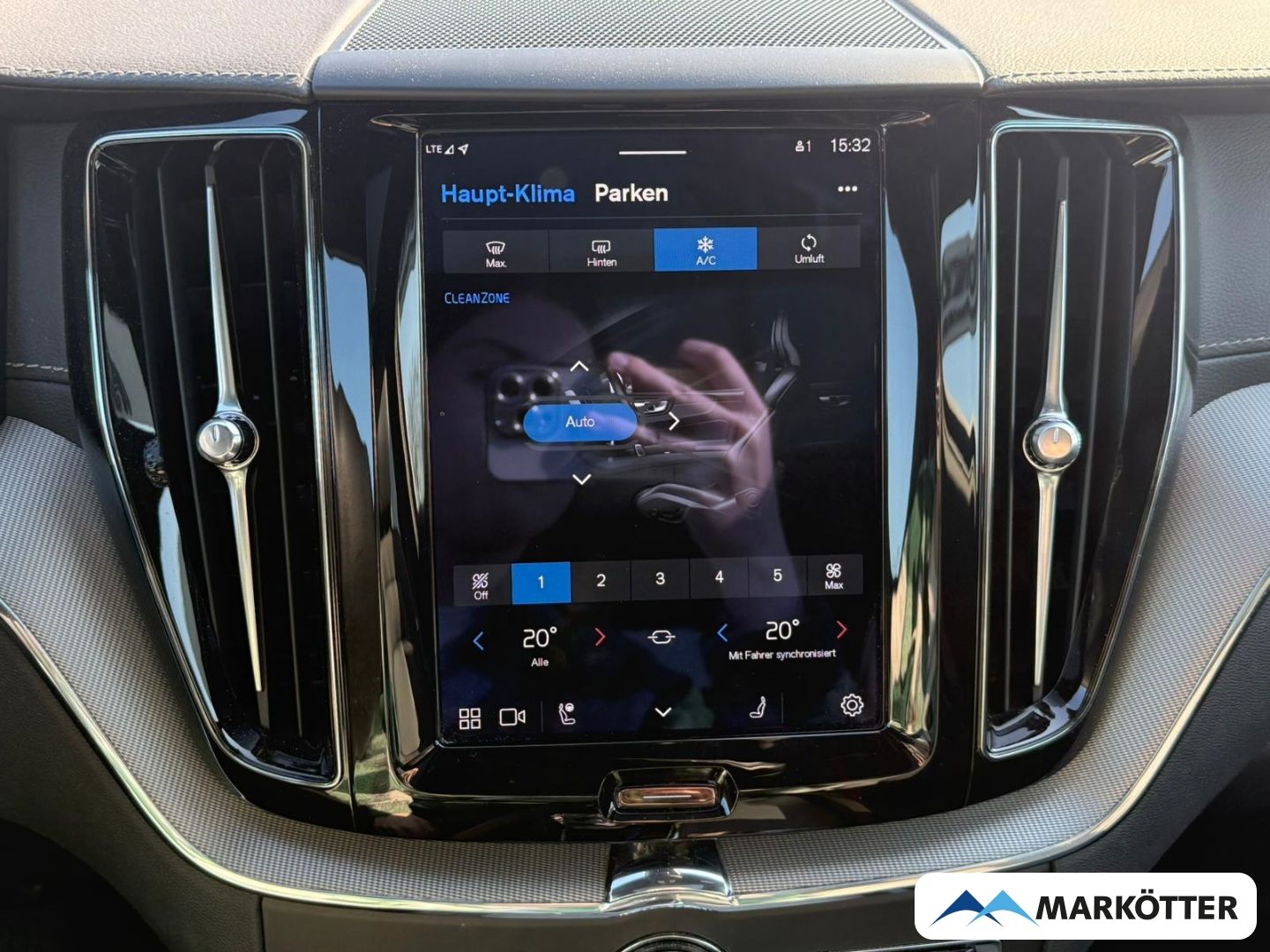 Volvo XC60 T8 AWD Ultimate Bright Recharge ACC/HUD