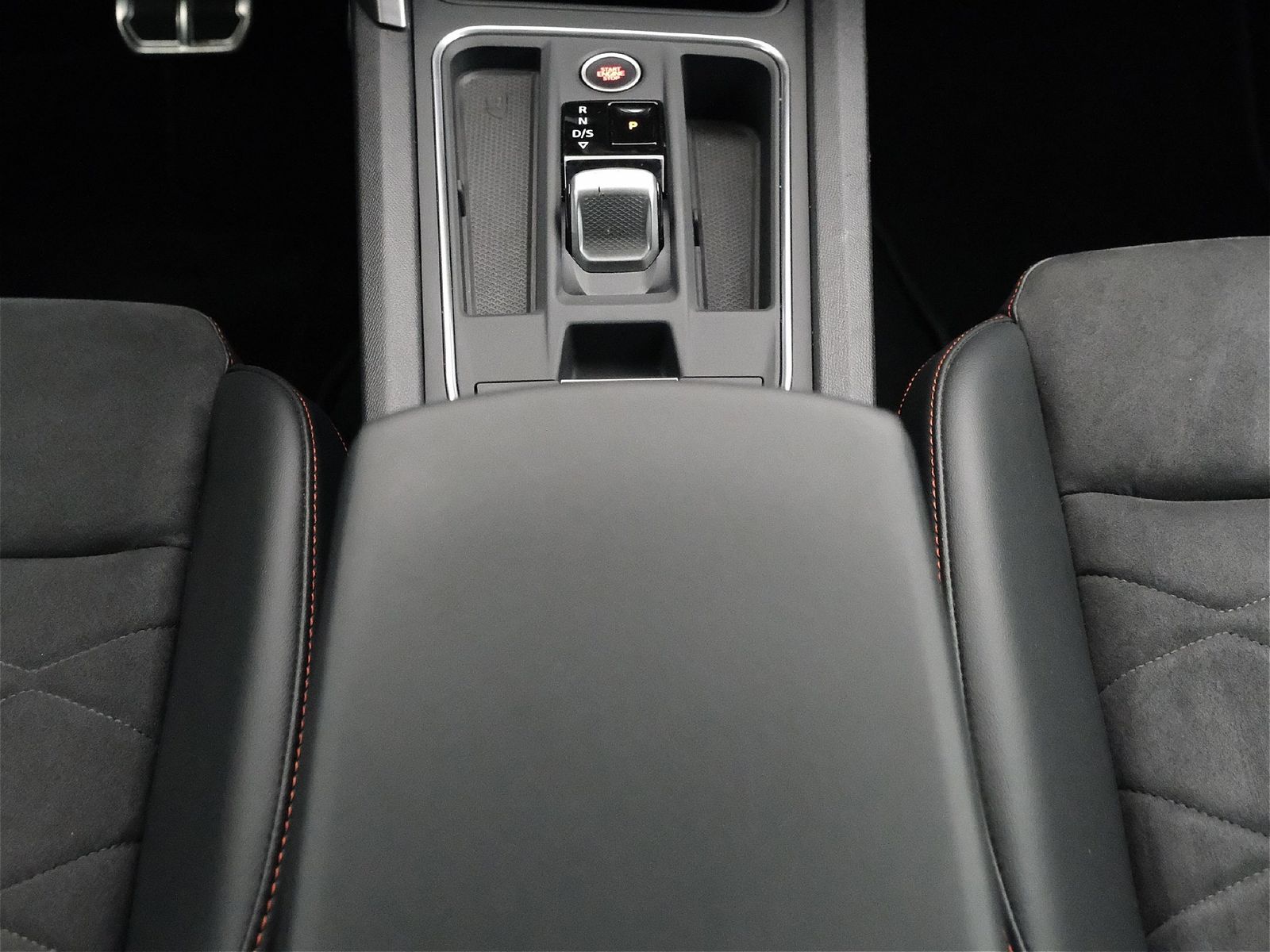 Seat Leon Sportstourer FR Plus ACC AHK RFK NAVI LED