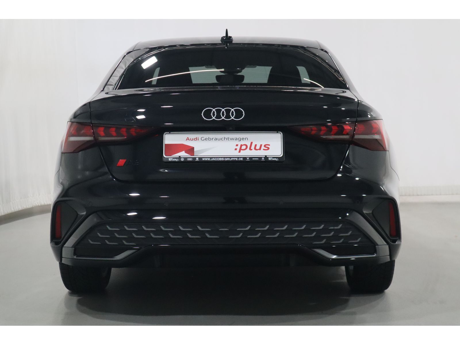 Audi A3 Limousine 30 TFSI S line - Samsaru's Car Outlet