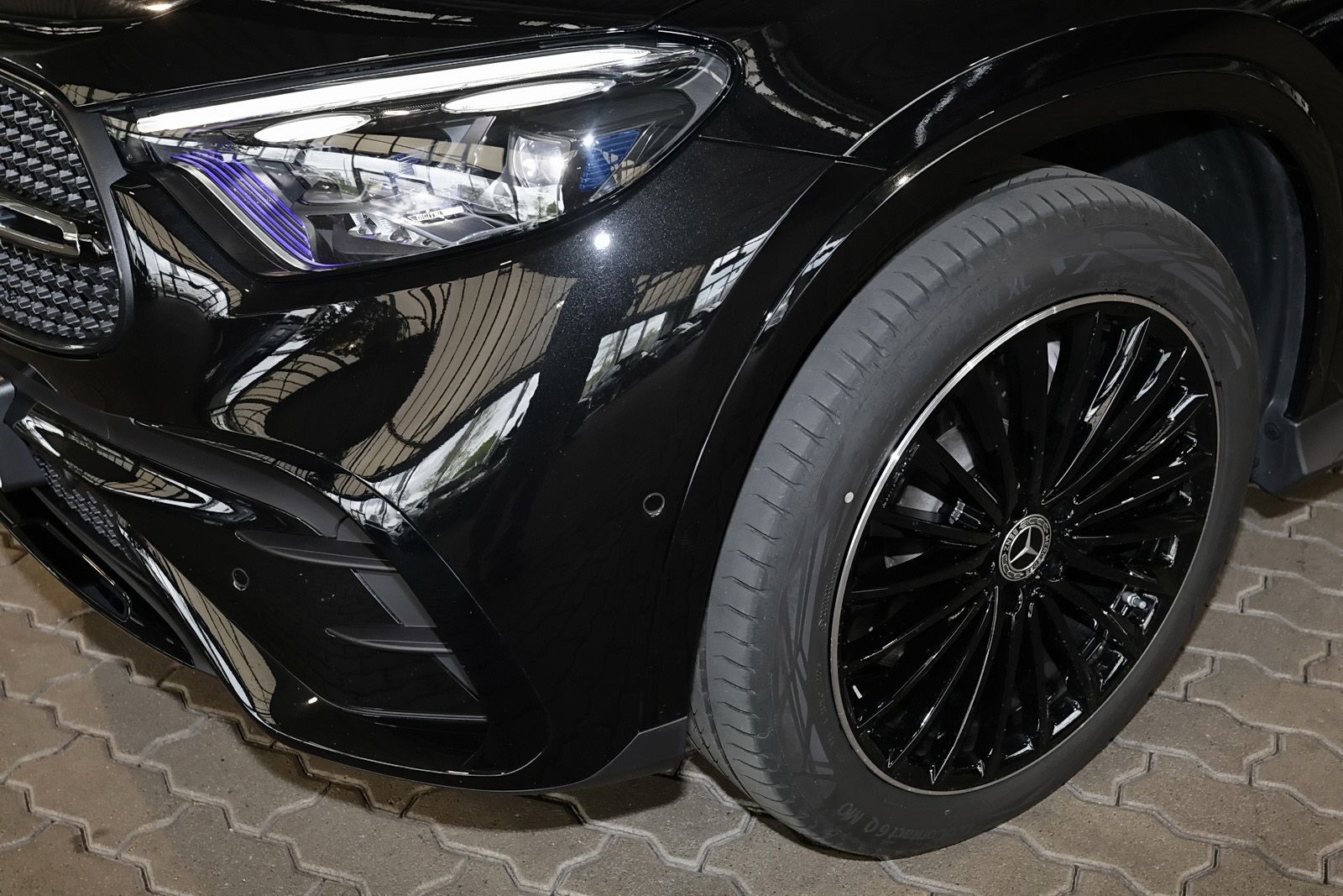 Mercedes-Benz GLC 300 d 4M AMG MBUX+360°+DIG-LED+Pano+AHK+HUD