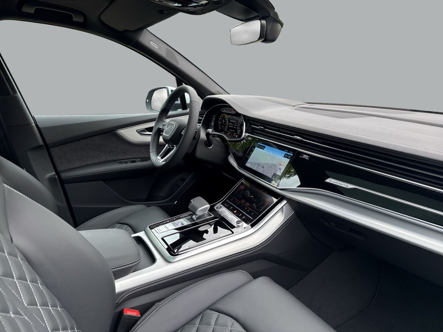 Audi Q7 55 TFSI e quattro S-line+AHK+HUD+PANO+B&O+KAM
