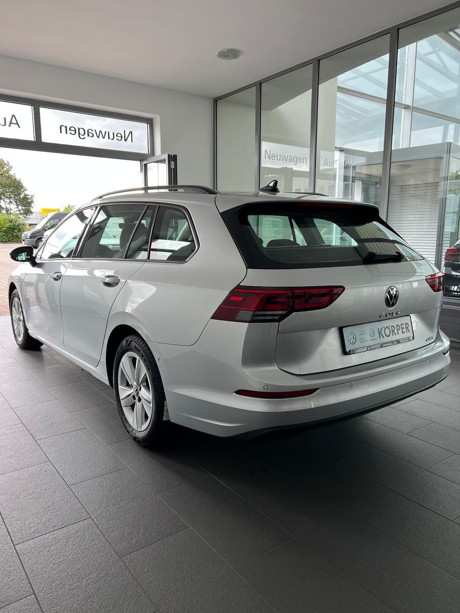 Volkswagen Golf VIII Variant Life 1.5 TSI - Samsaru's Car Outlet