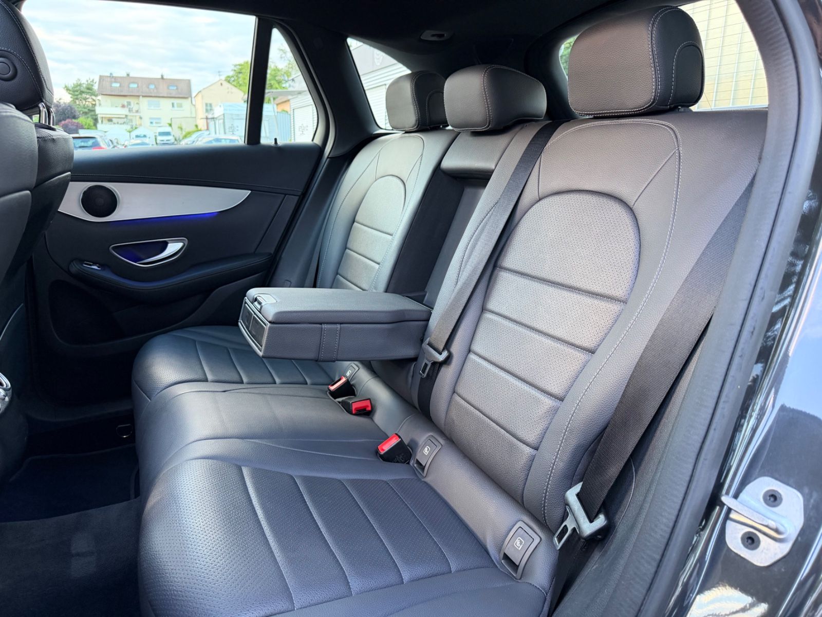 Mercedes-Benz GLC 300 d 4Matic *Exclusive+Head-up+Pano+AHK*